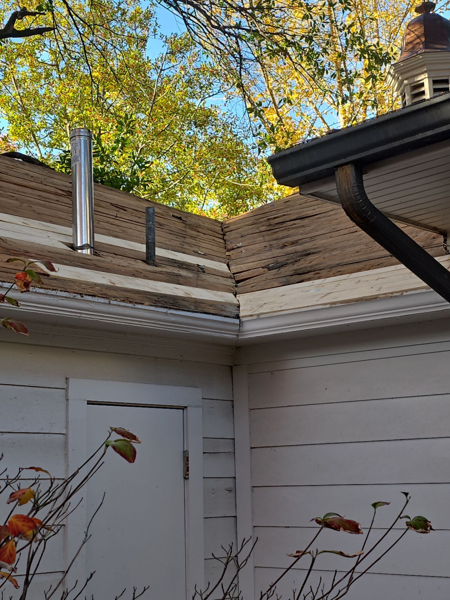 Project in Dallas by Armor Roofing | Exteriors