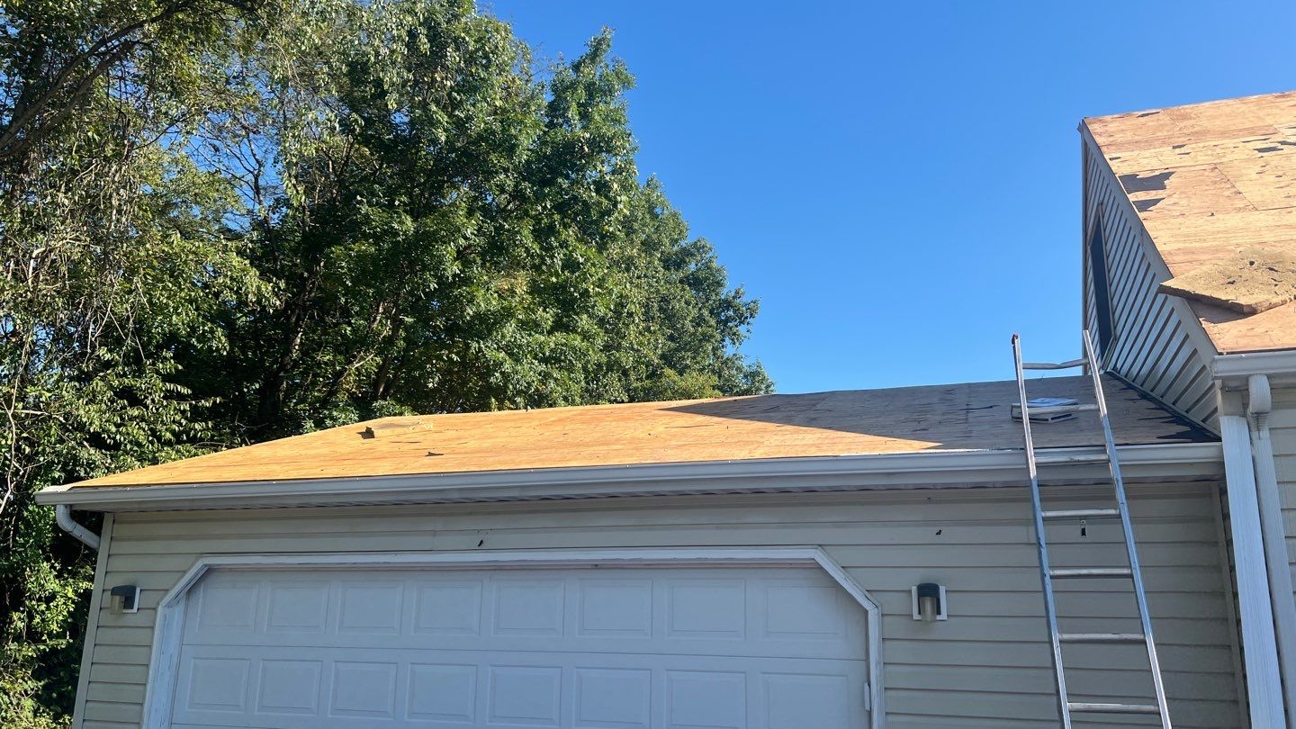 Residential Roofing Installation using Duration Series Shingles - Teak by RoofX 