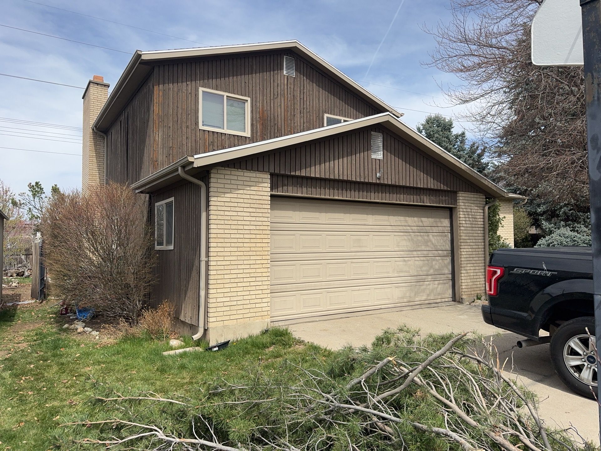 Sandy | Monochromatic Hardie Board & Batten | Iron Gray by Ideal Siding Utah