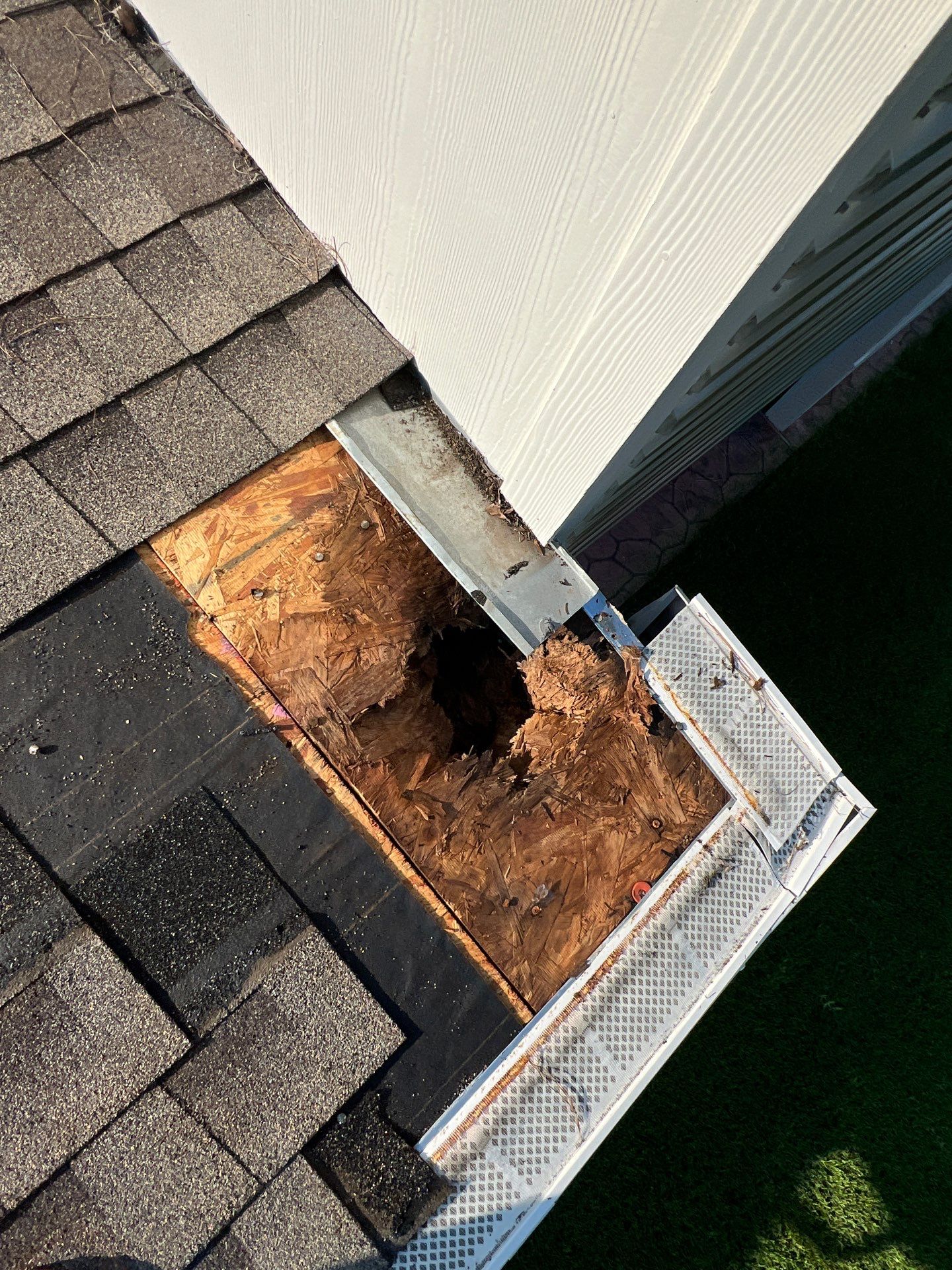 Hail Damage using Owen's Corning Duration (Lifetime) Shingles by Roof Repair Company