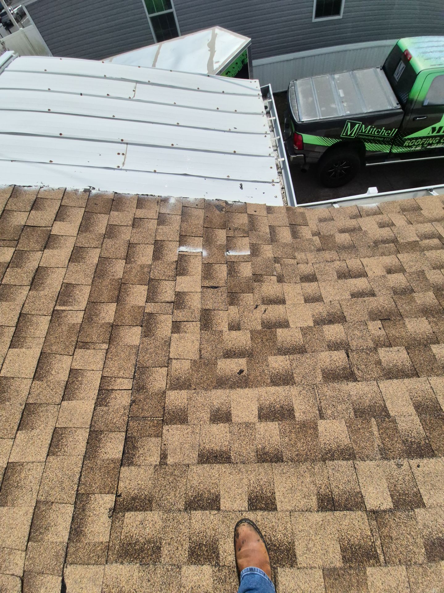 Project in Largo 33778 by Mitchell Roofing Company LLC 