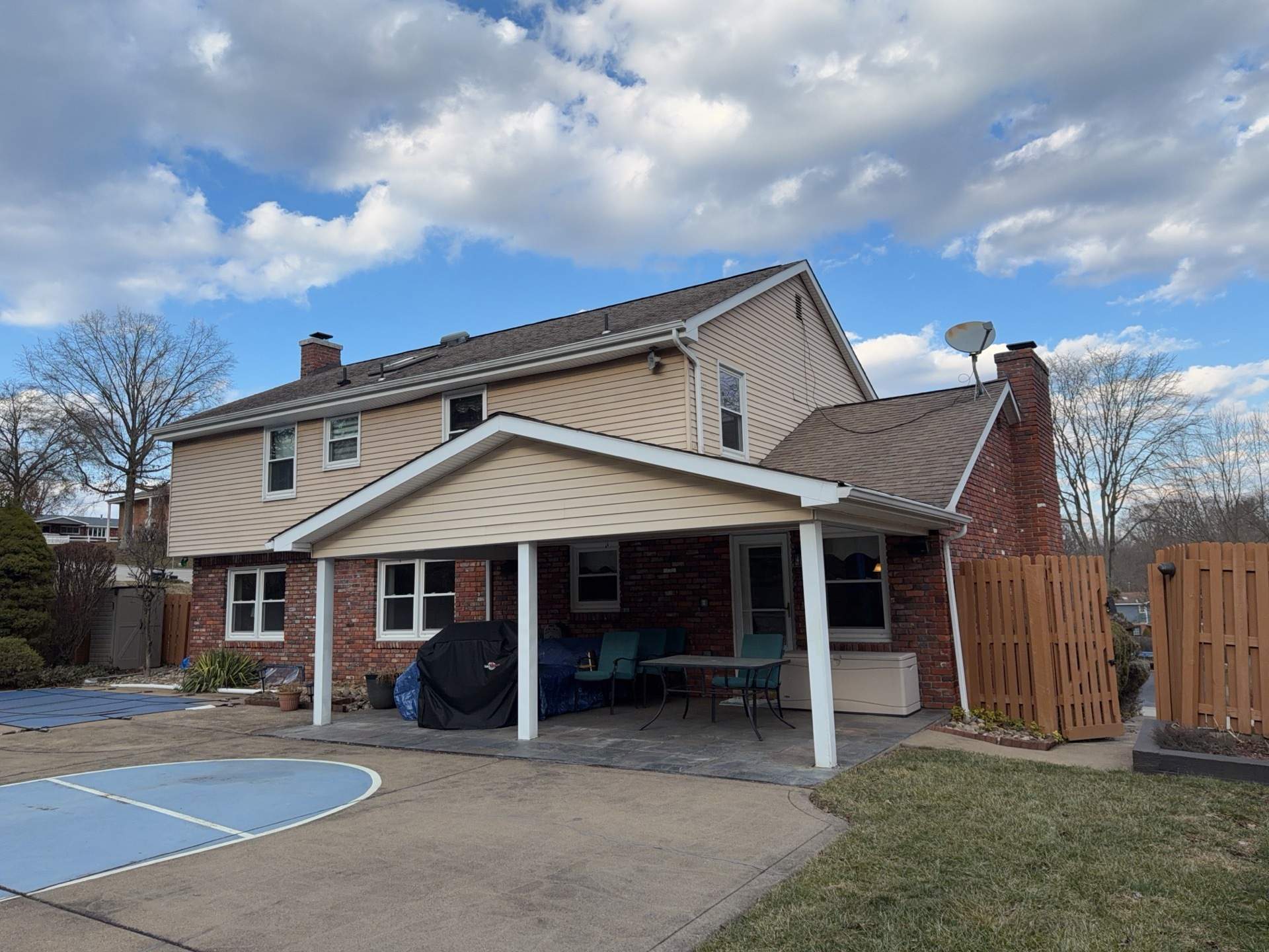 James Hardie in Iron Gray  by Ideal Siding Pittsburgh