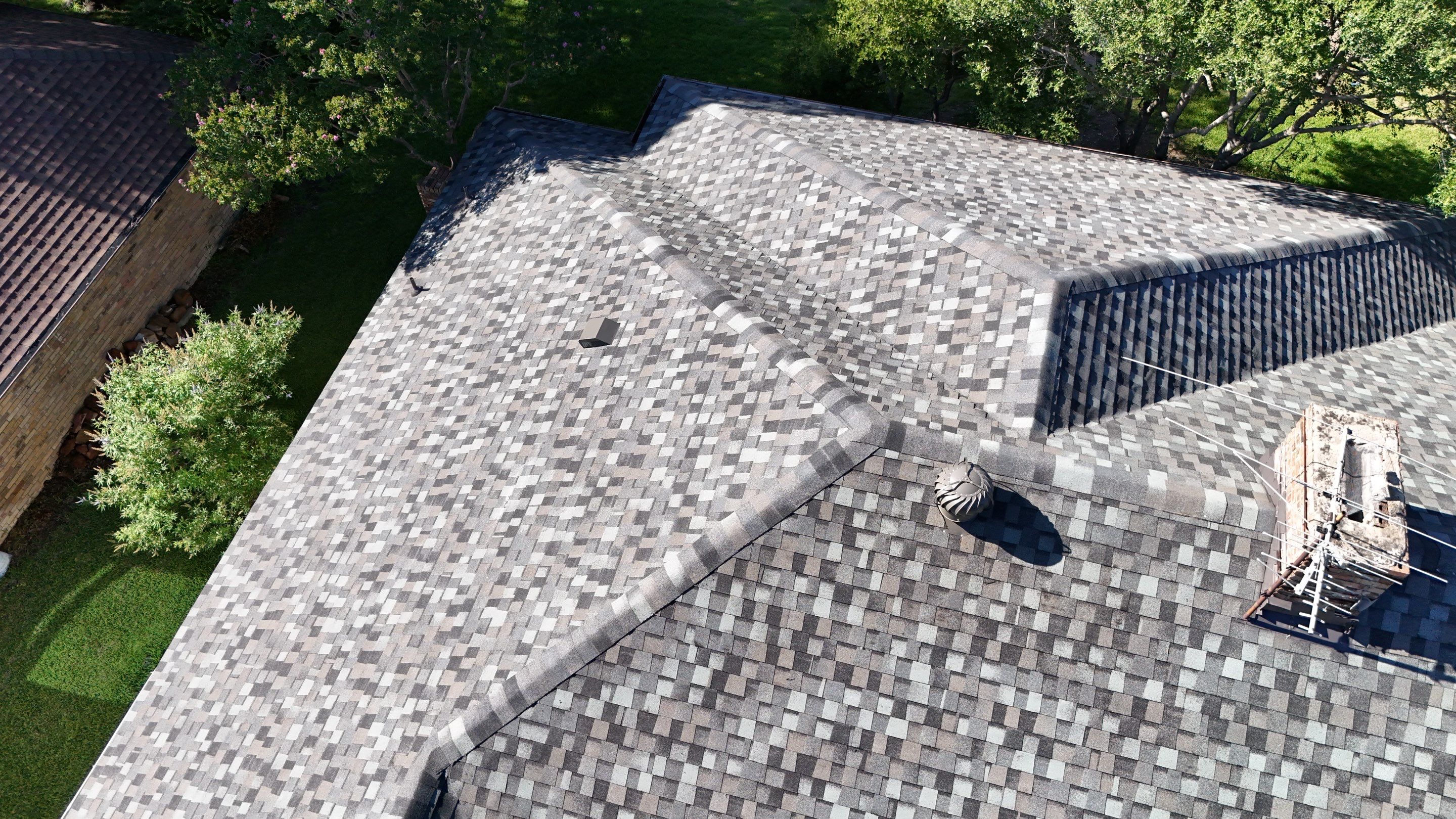 Project in Dallas by Armor Roofing | Exteriors