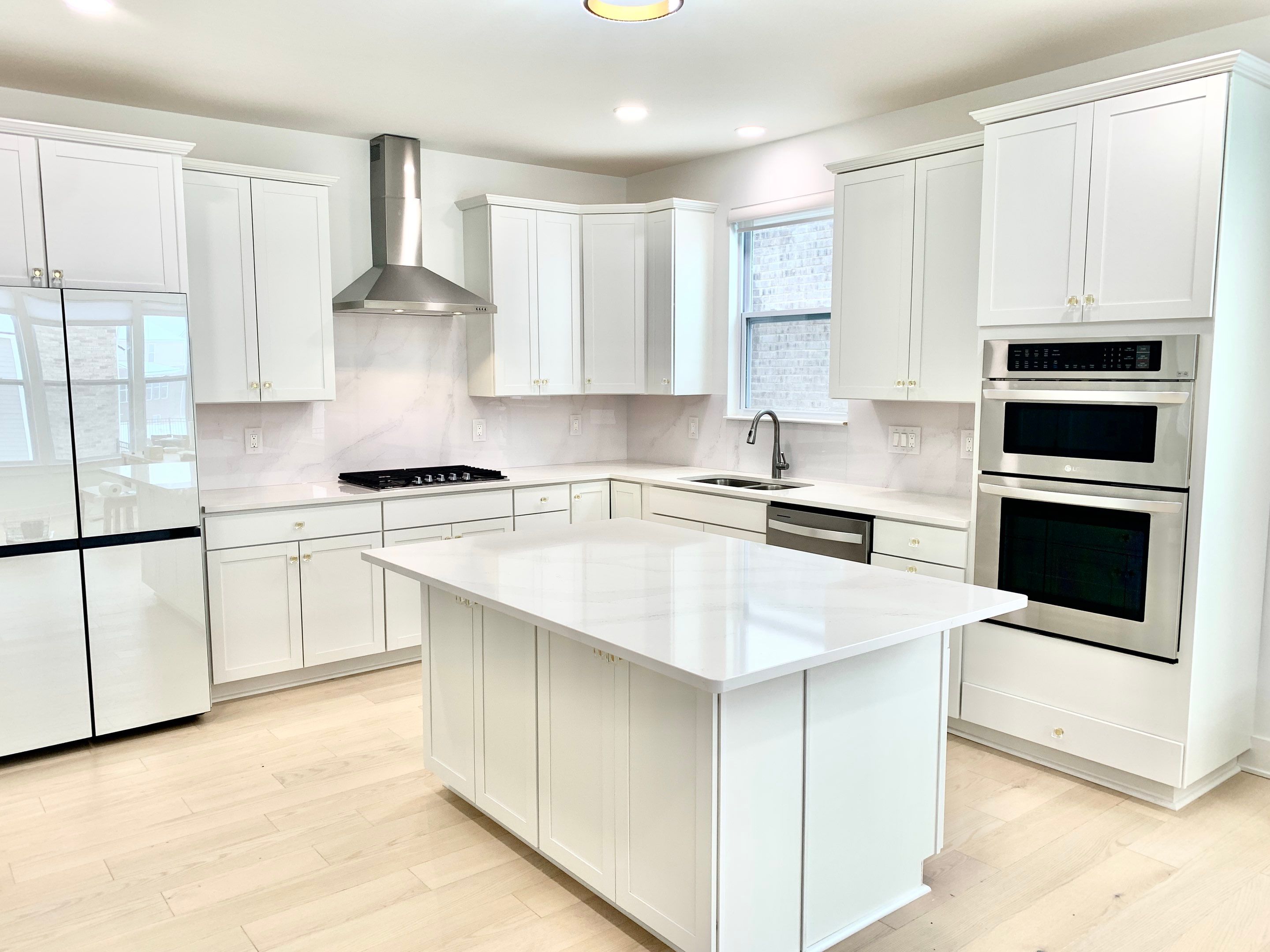 Kitchen Remodel using IMAGIO Solid Glass Backsplash - Ghost River by IMAGIO