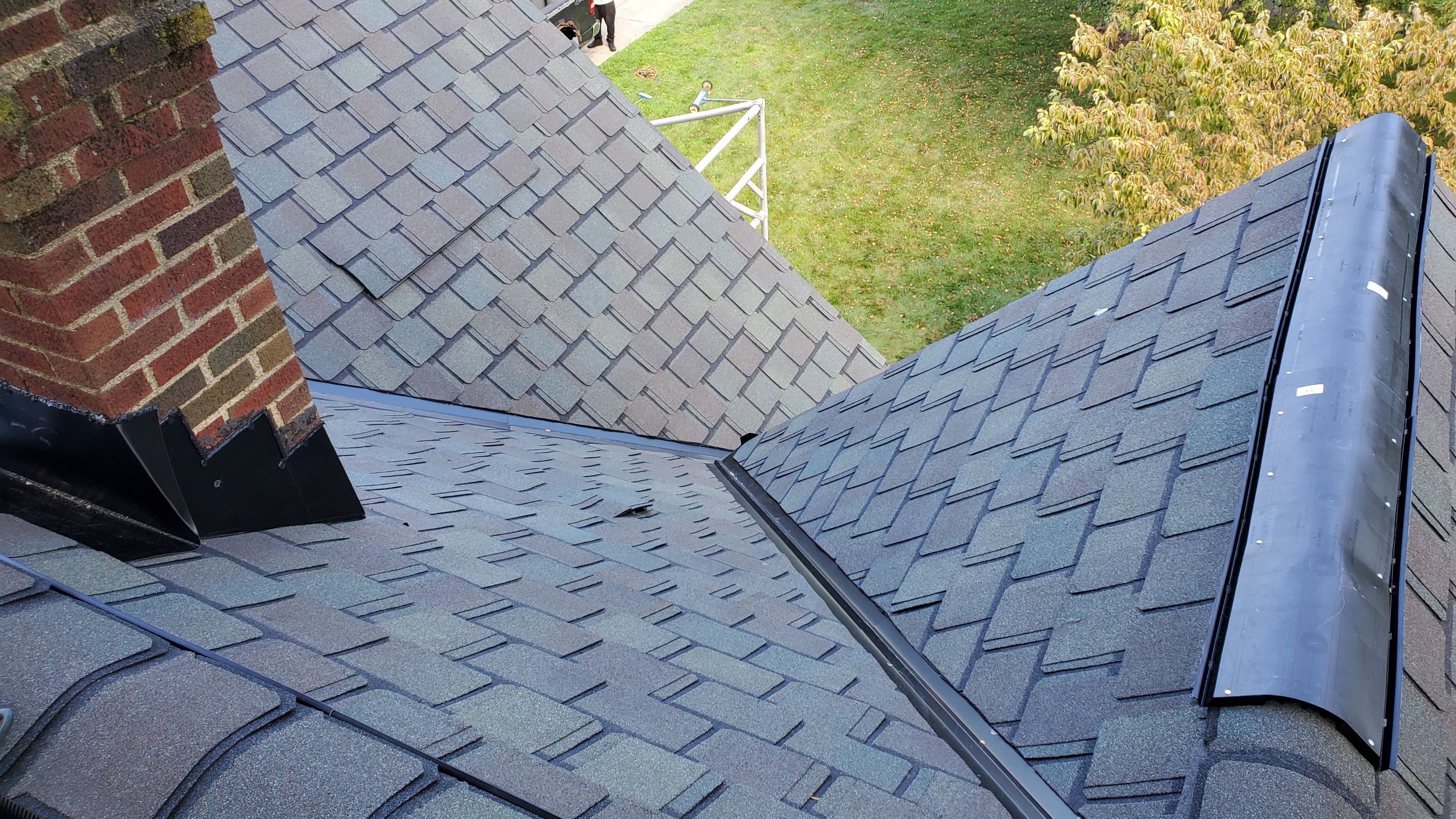 Residential Roofing Installation using Certainteed Belmont shingle by Absolute Roofing and Construction