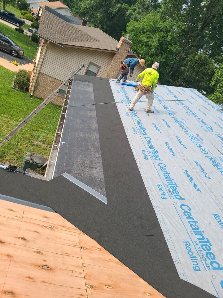 Alexandria: CertainTeed Landmark Pro Architectural Shingles in Max Def Shenandoah by RM Banning, Inc.