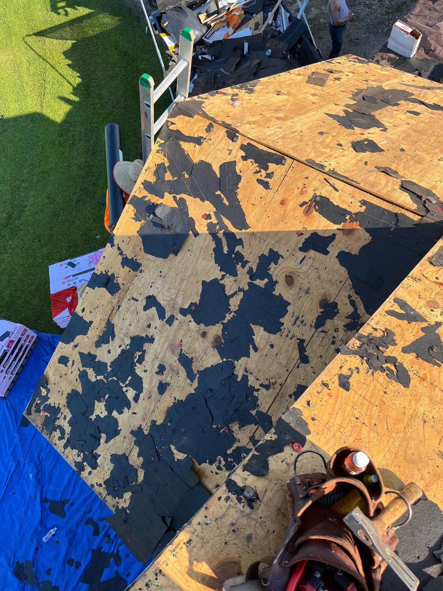 Residential Roofing Installation using Owen's Corning Duration (Lifetime) Shingles by Roof Repair Company