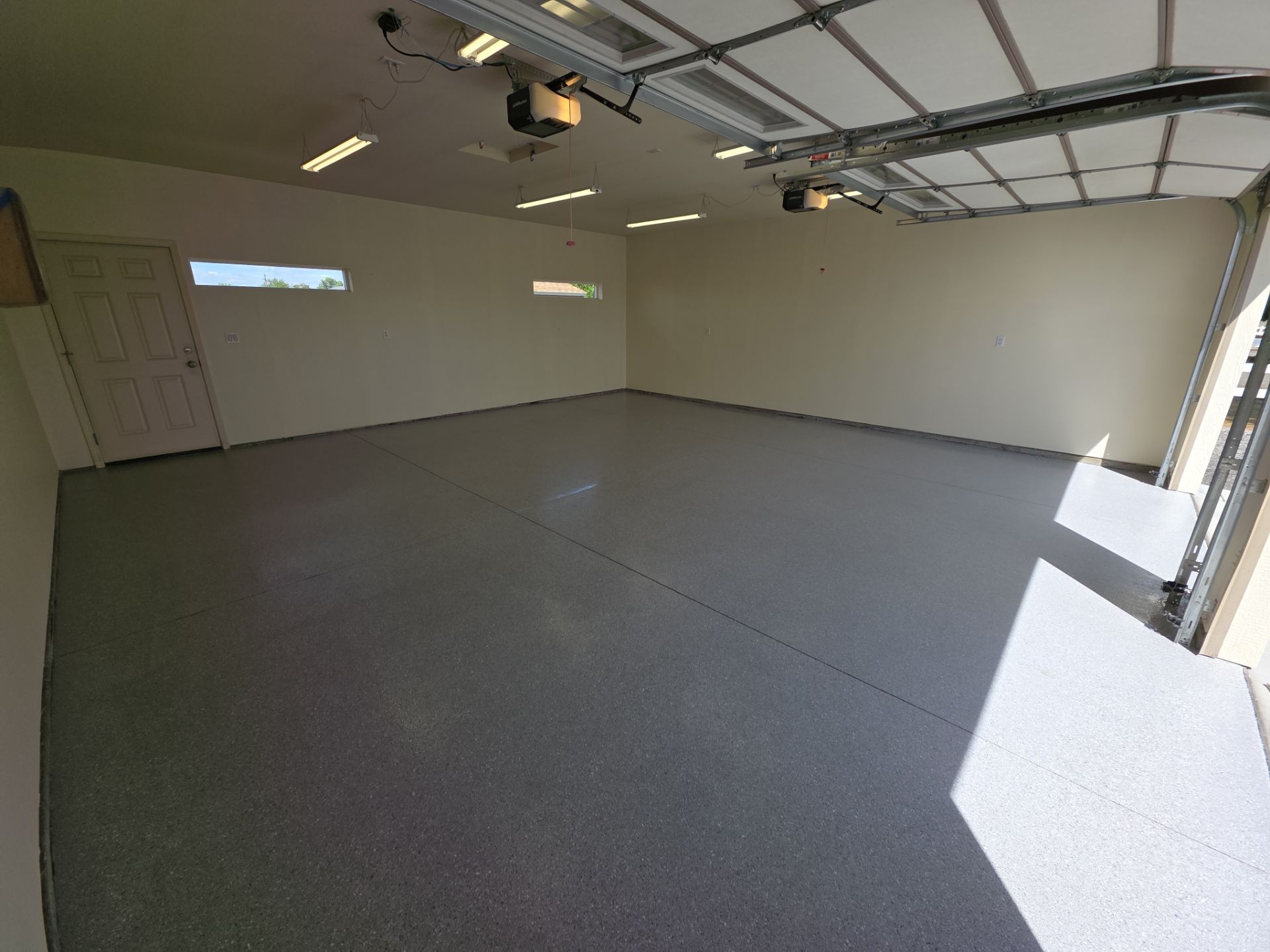 Garage Transformation using Agate Hybrid by Croc Coatings, LLC