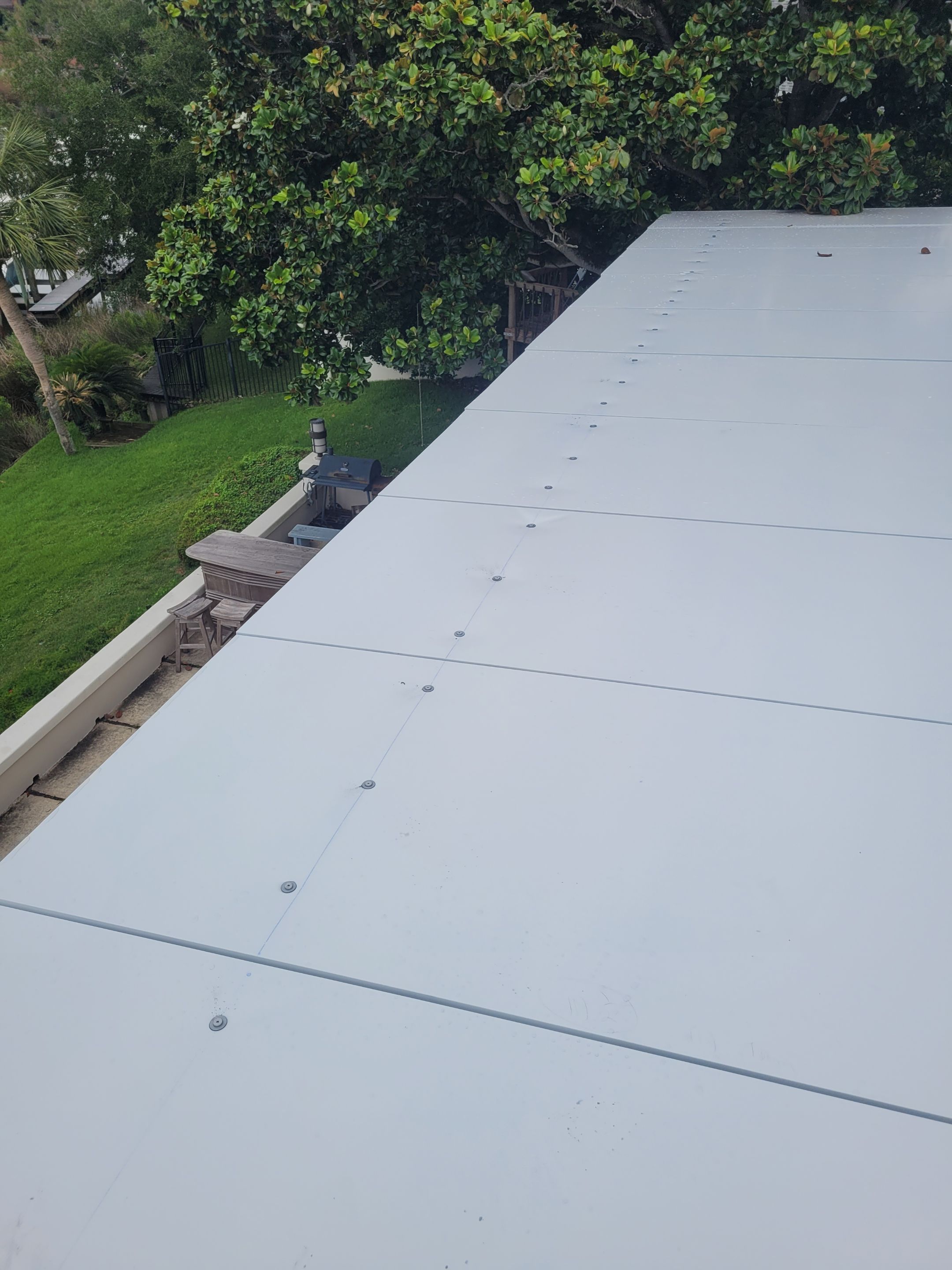 Poolside Colorbeam Patio Cover in Gulf Breeze by Titan Sunrooms