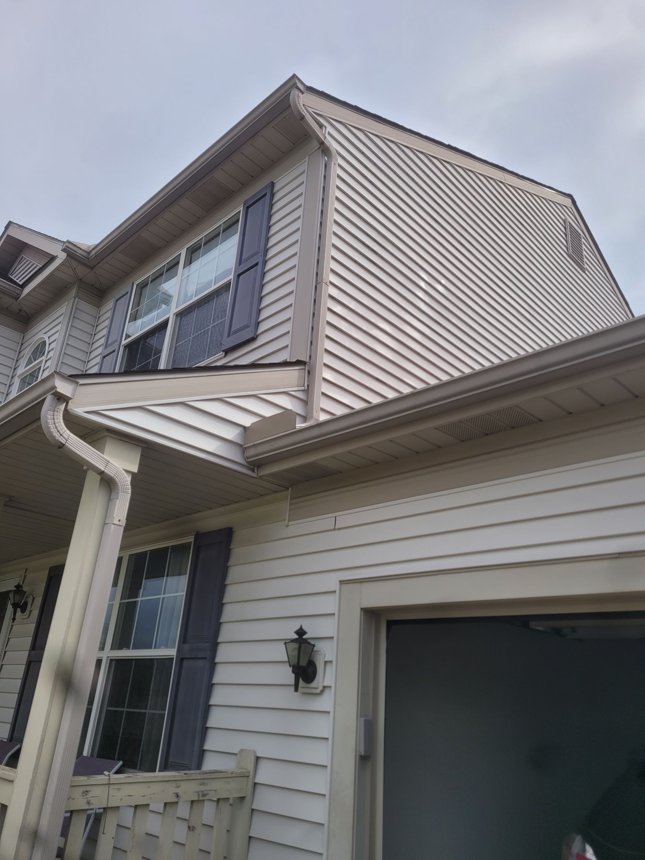 Jamie Murrey & Bill Brown by Silver Leaf Contracting 