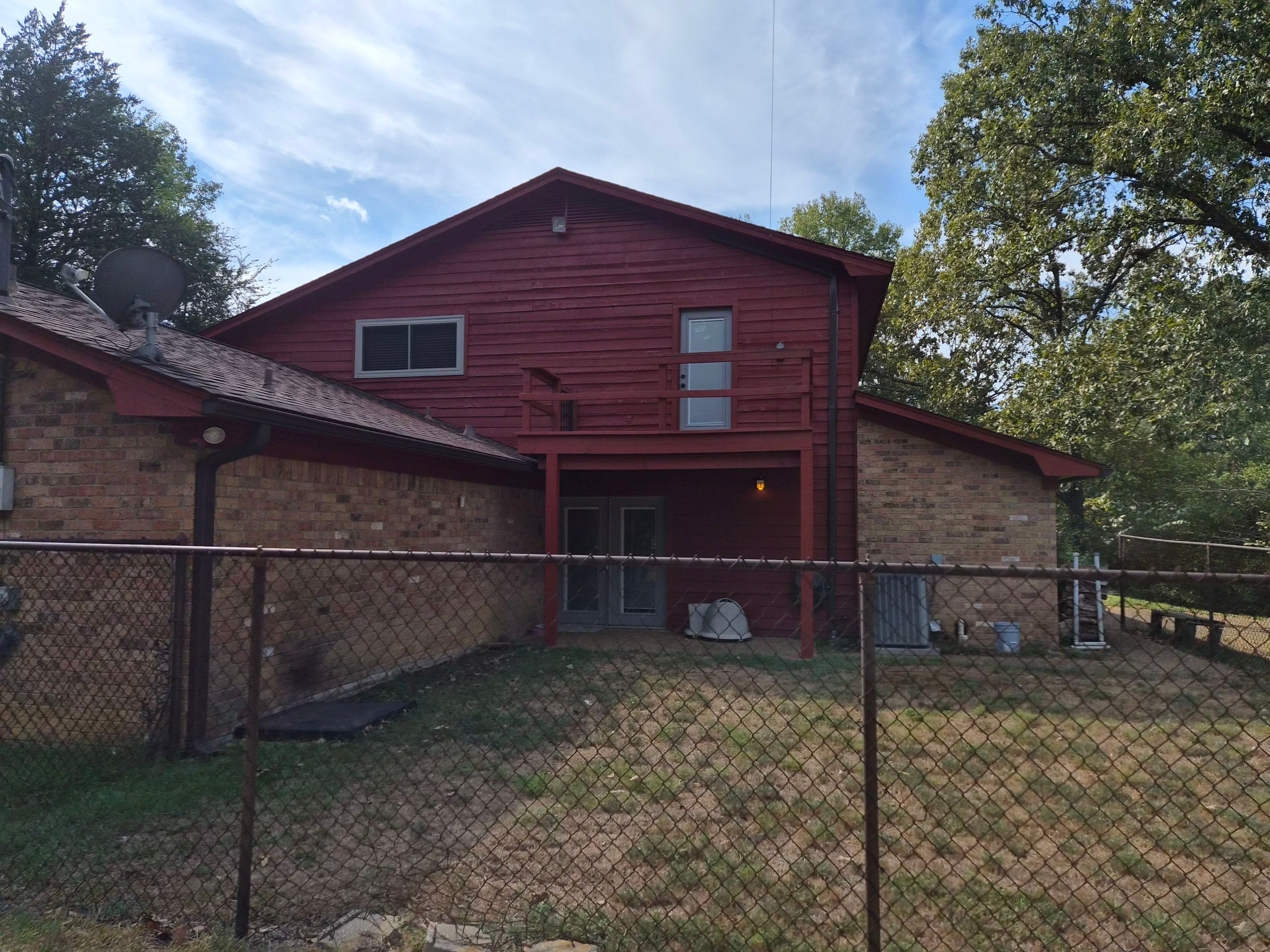 Longview, TX Exterior Wood Restoration & Paint Transformation by Quality Coats Painting