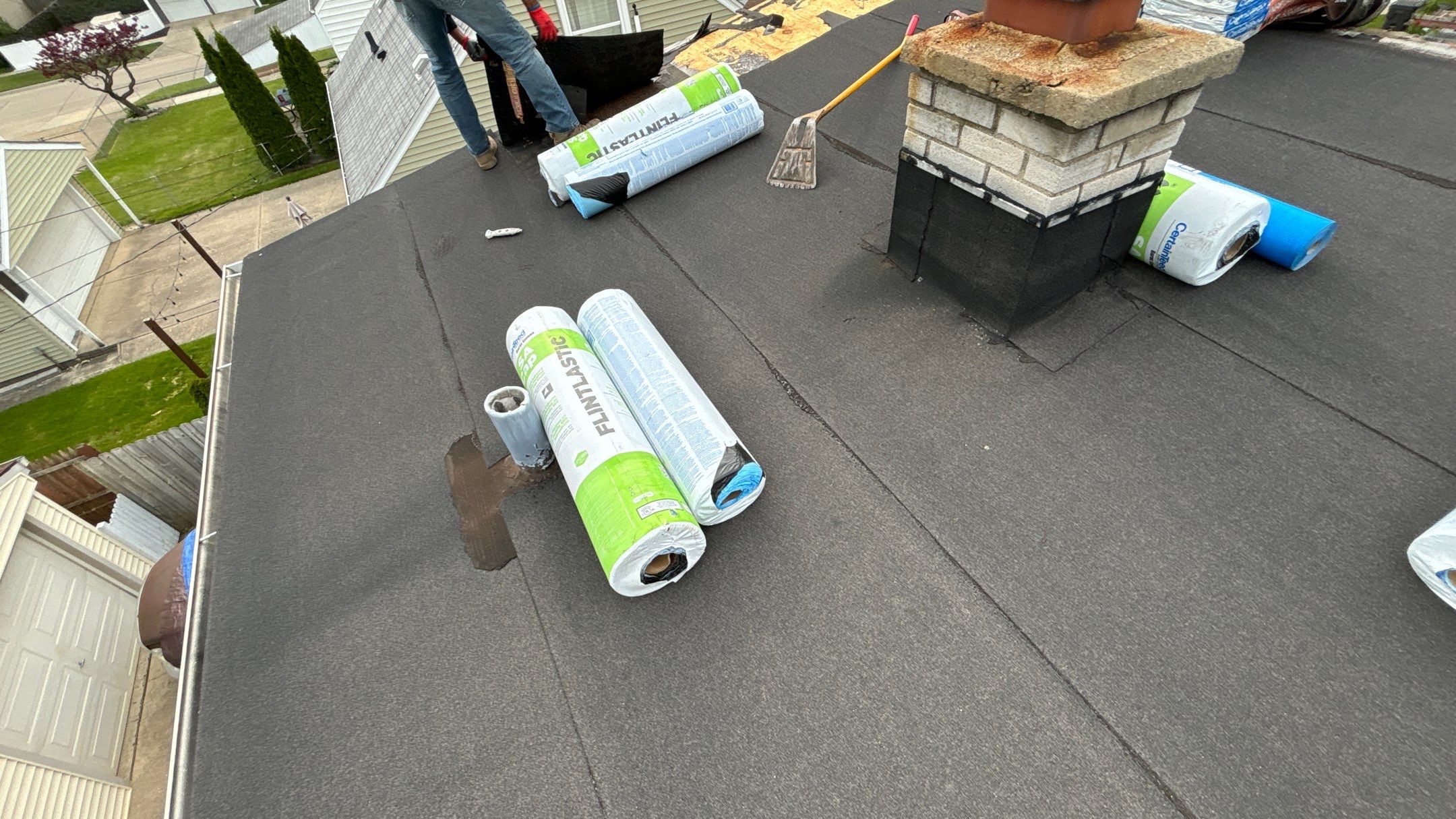 Roof Replacement using CertainTeed Northgate by 180 Contractors