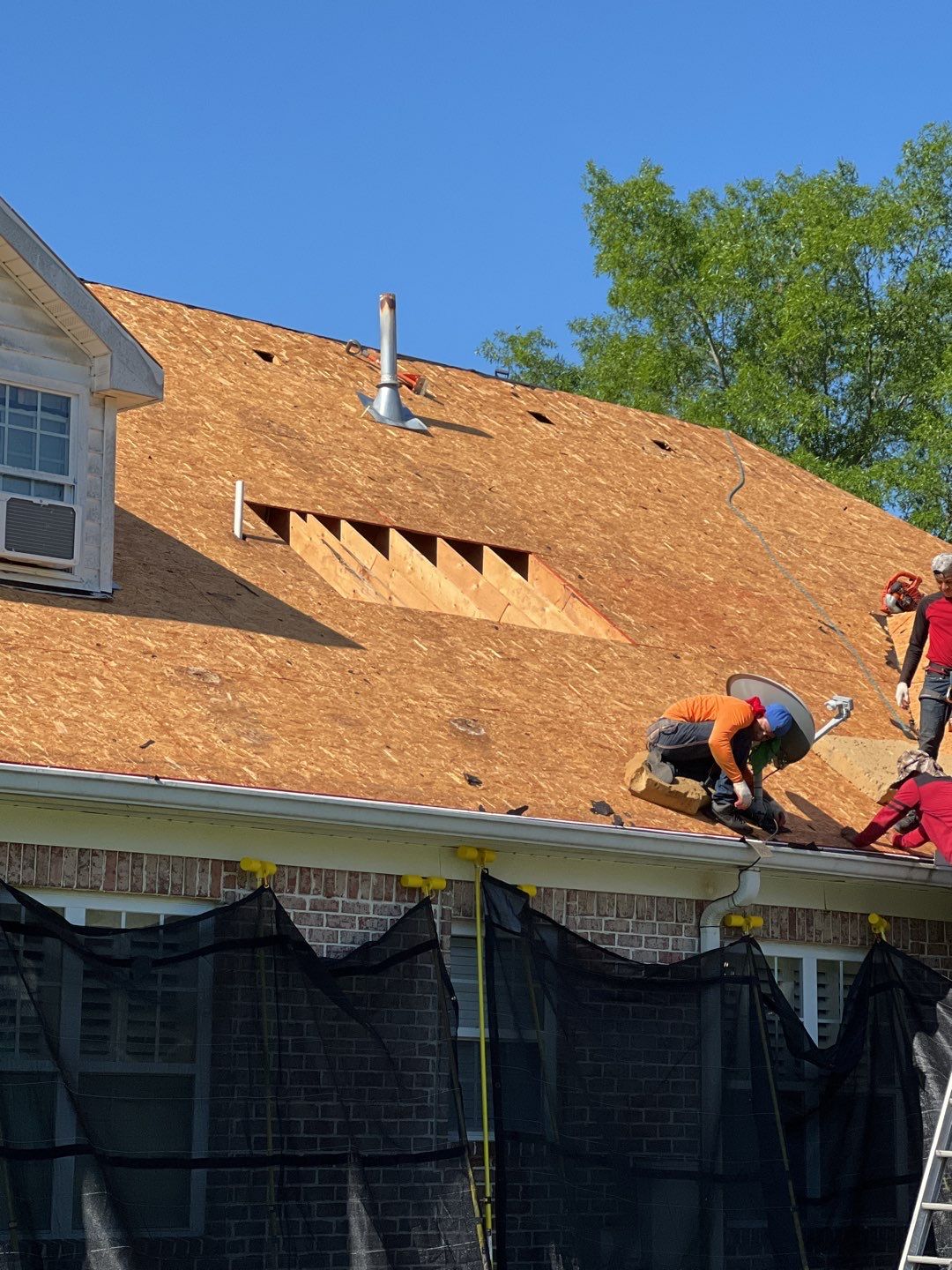 Residential Roofing Installation using Owens Corning Duration Shingles Roofing System by Undersun Roofing 