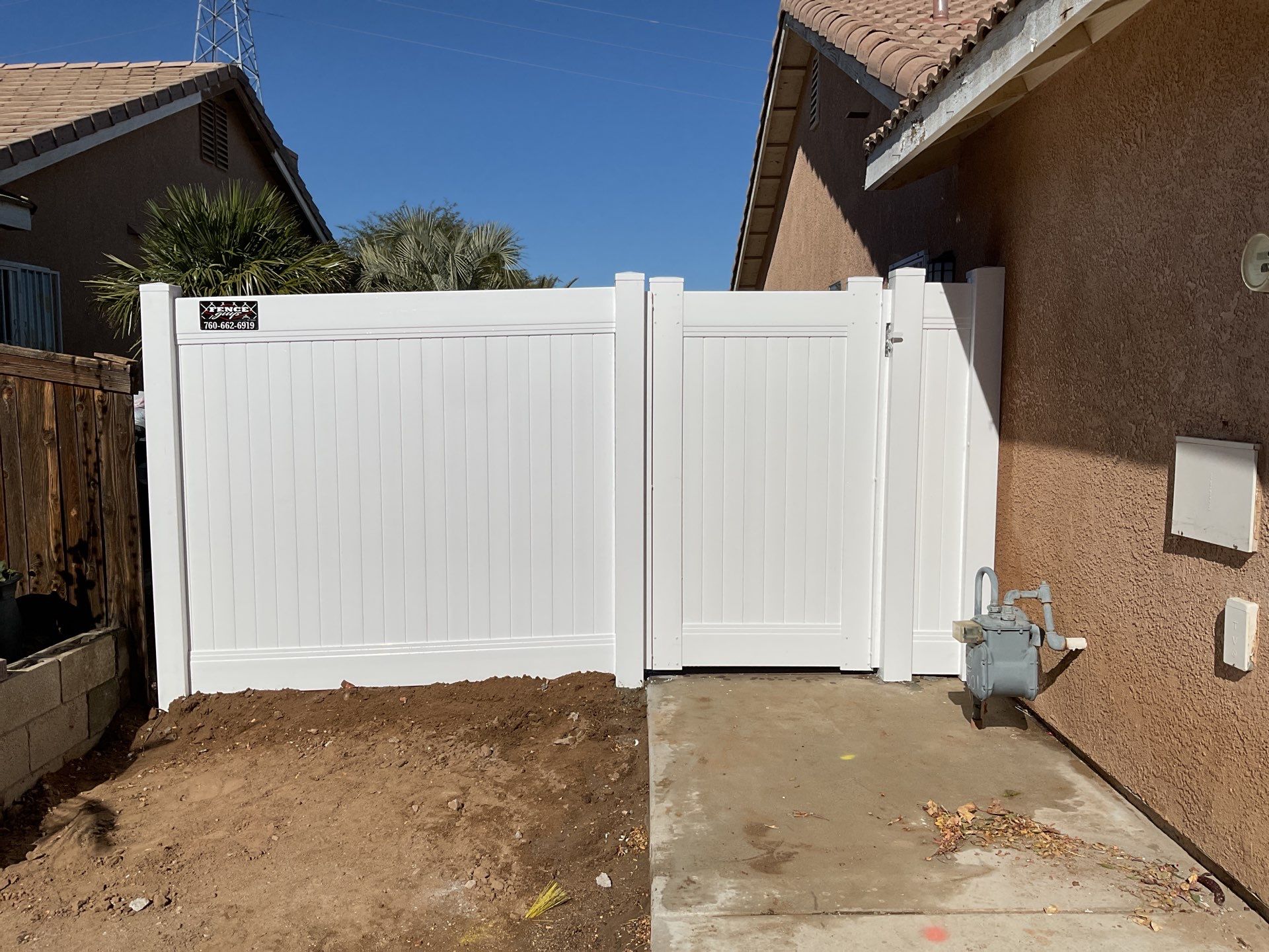 Fence Installation using Vinyl by Fence Guys Inc.