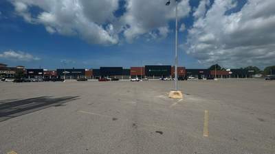 Modern Commercial Facade Remodel for Bradenton Shopping Center