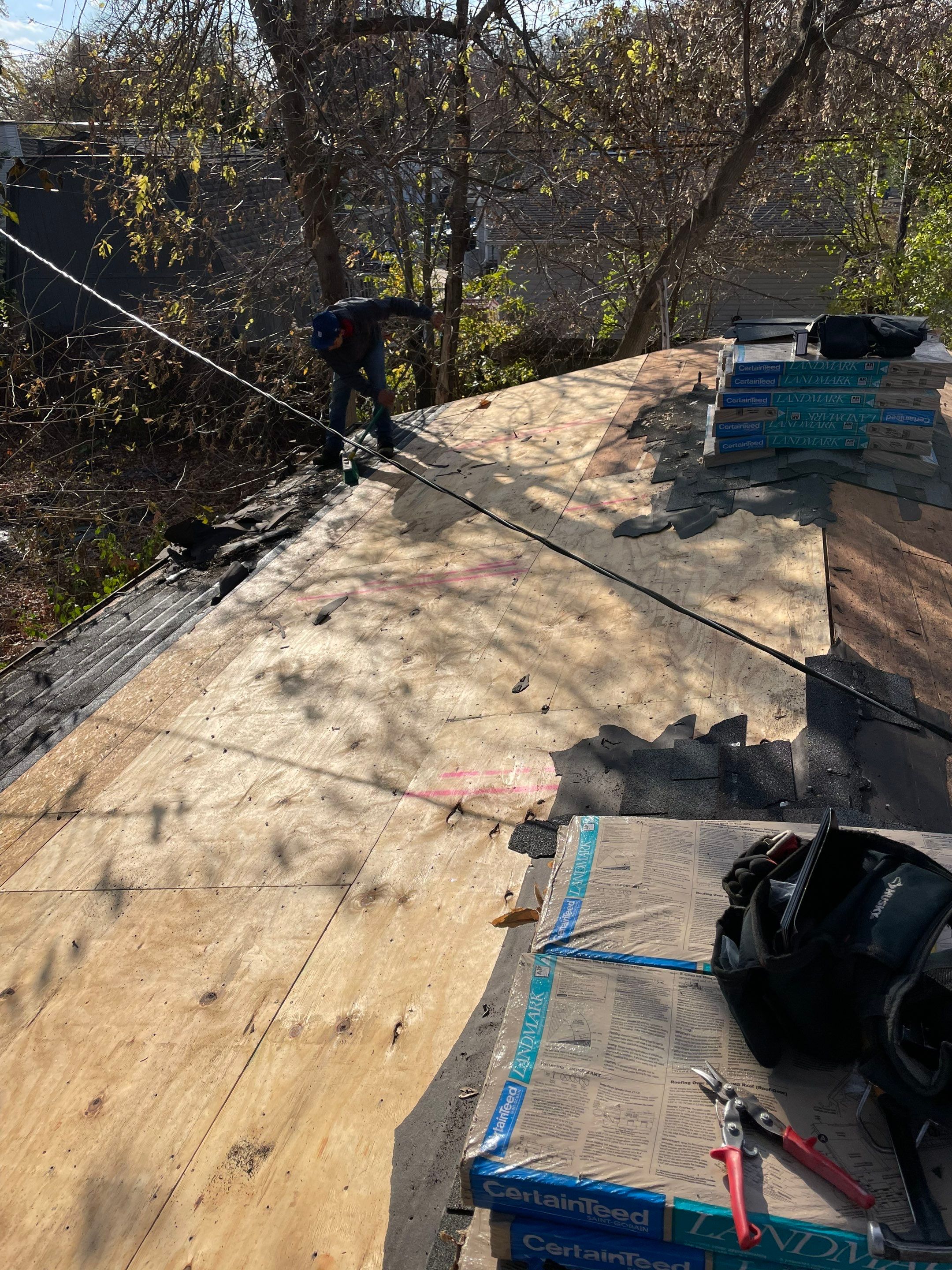 Roof Replacement using CertainTeed Landmark by 180 Contractors