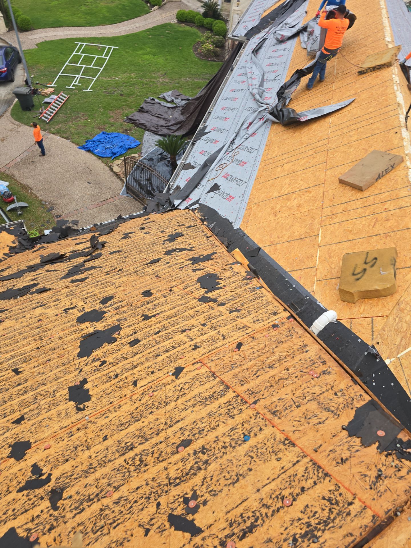 Roof Replacement Houston by Roof Repair Company