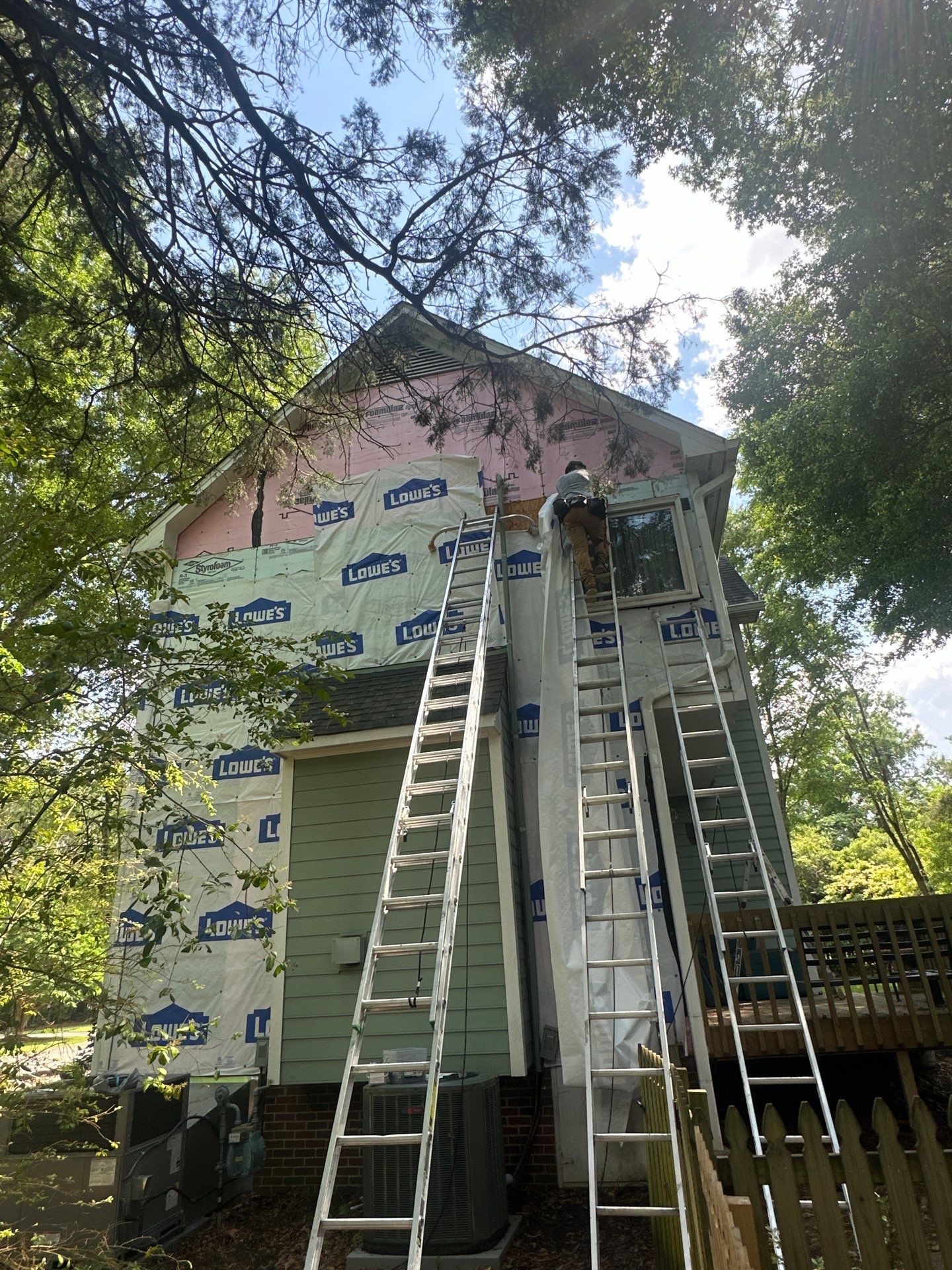 Siding Replacement and painting by GonzalezPainters & Contractors Inc 