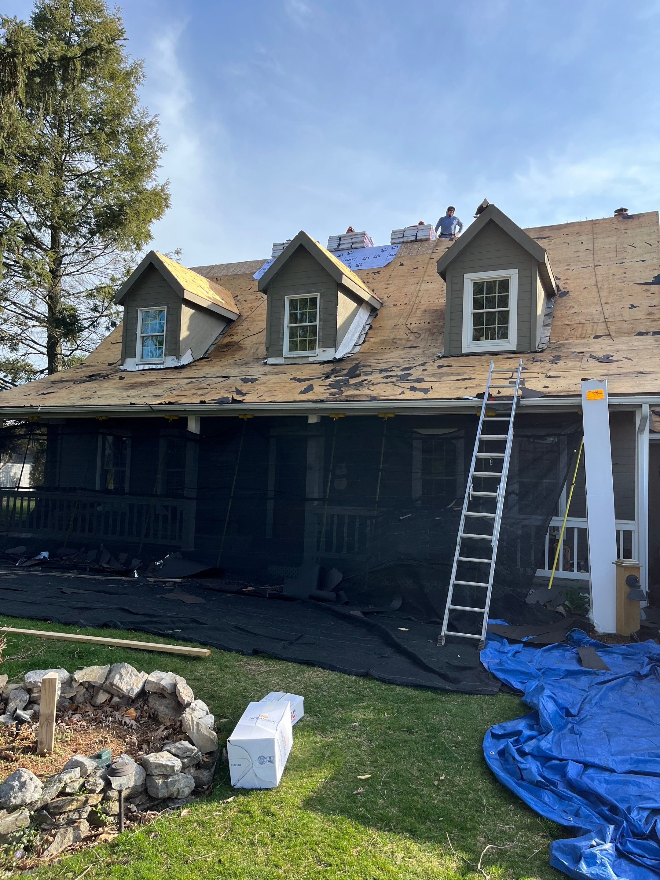 Cedar Falls Gaf roofing installation by Teflon Roofing