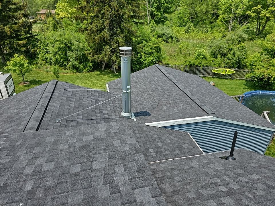 ATLAS PINNACLE COLOR: PRISTINE BLACK by Eagle Eye Roofing