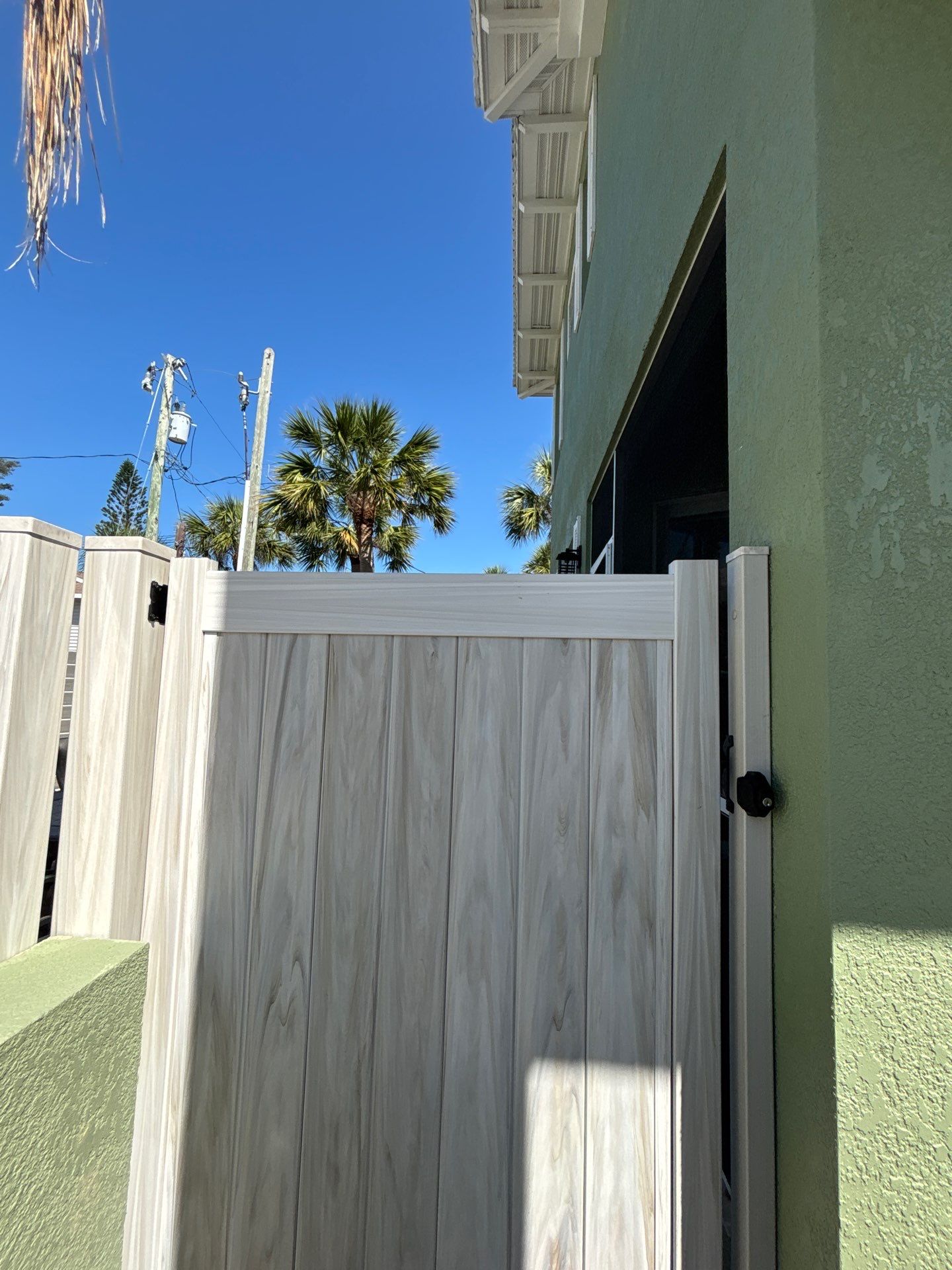 363 tierra mar ln by H&Y Fence