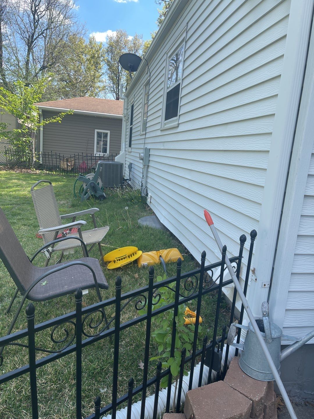 House Reno using White siding by CompanyCam