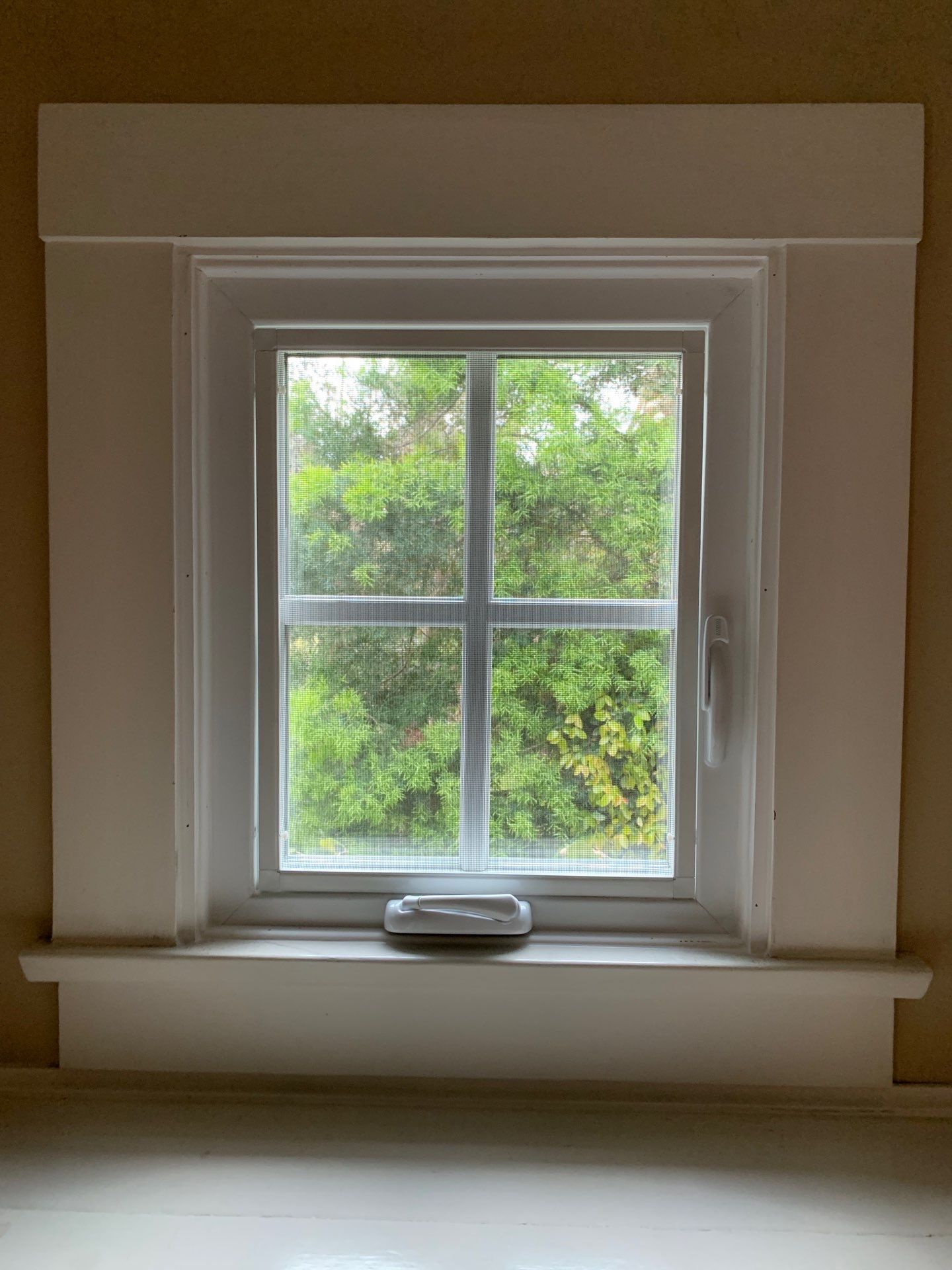 Window Installation using Milgard Ultra series, Fiberglass windows with SDL grids by American Window Company
