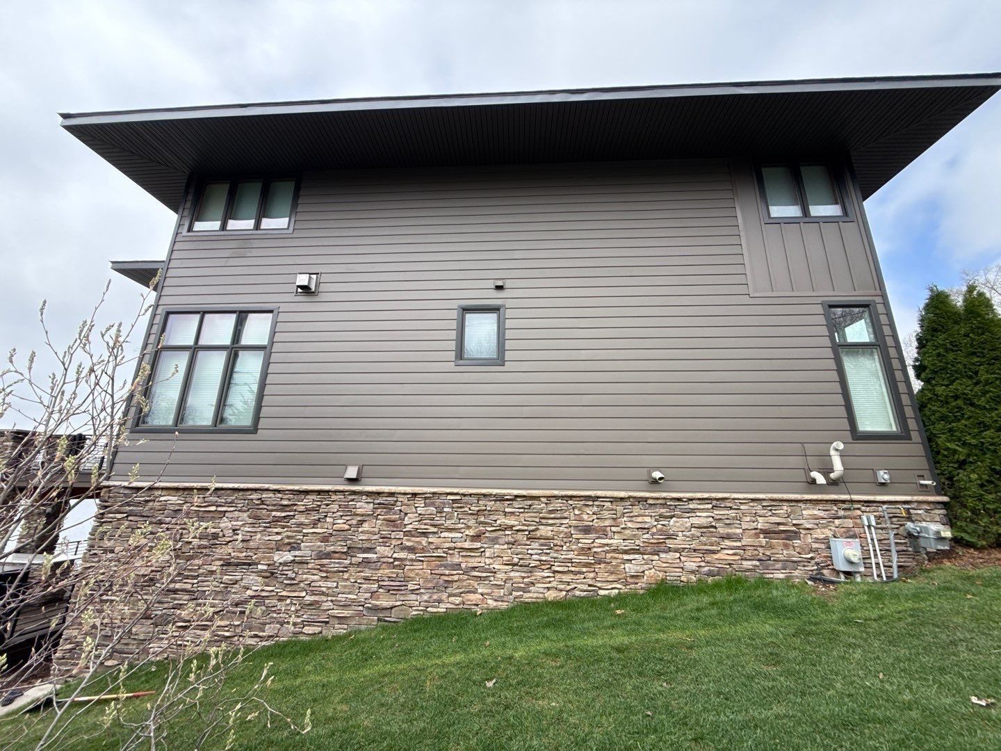 Siding Replacement using Ascend by 180 Contractors