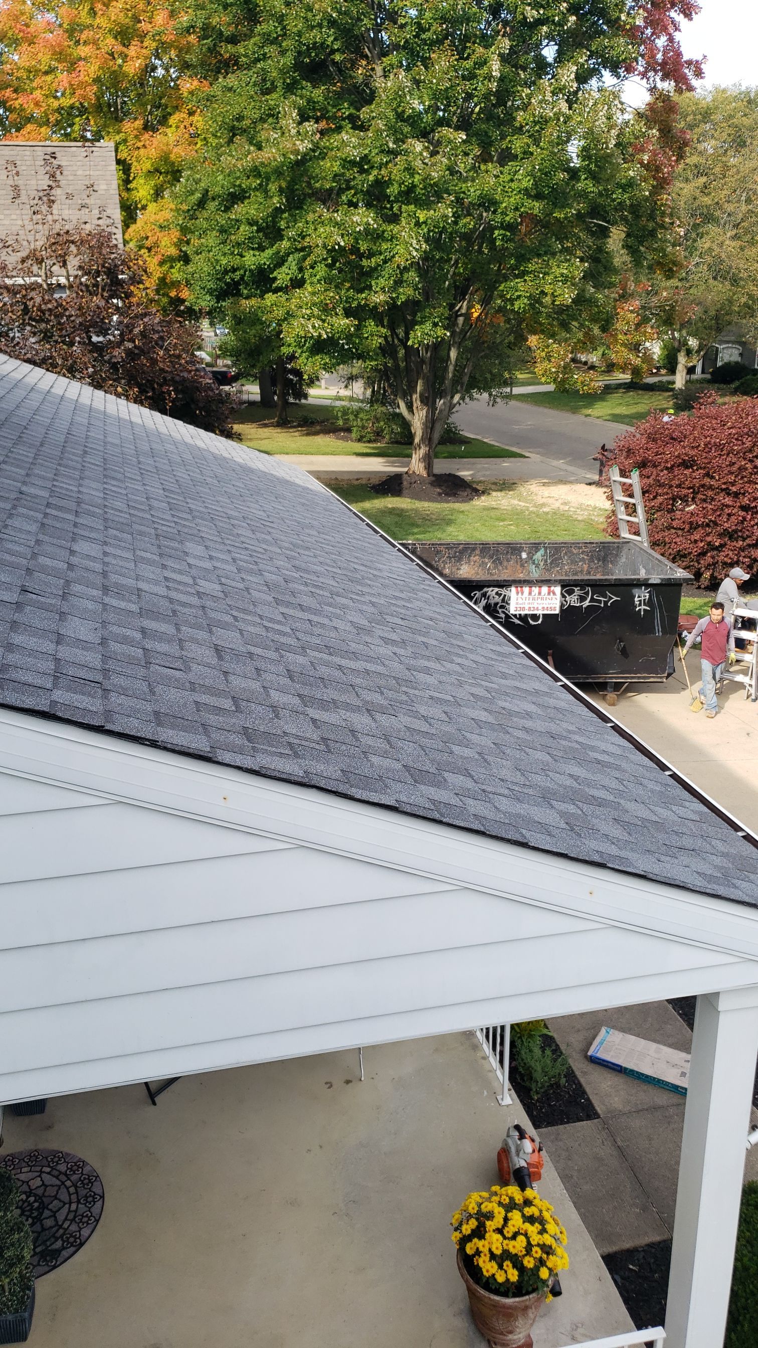 CERTAINTEED LANDMARK COLOR: PEWTER DRIP EDGE: WHITE by Eagle Eye Roofing