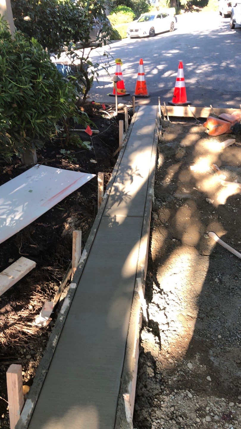 Eggers | Aggregate Finish Driveway, Concrete Project  by Jireh Asphalt & Concrete Inc 