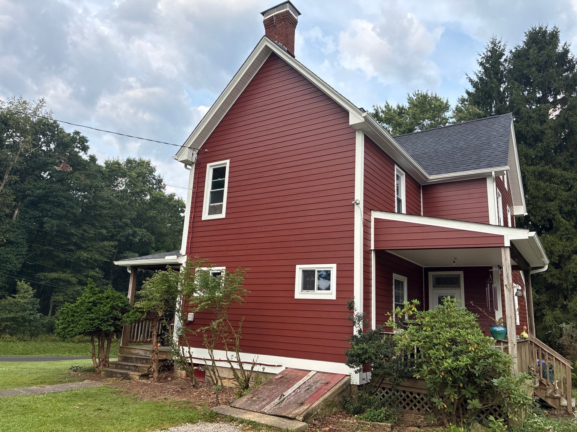 Full House Siding Renovation and Exterior Repairs in Valencia, Pennsylvania by Ideal Siding Pittsburgh