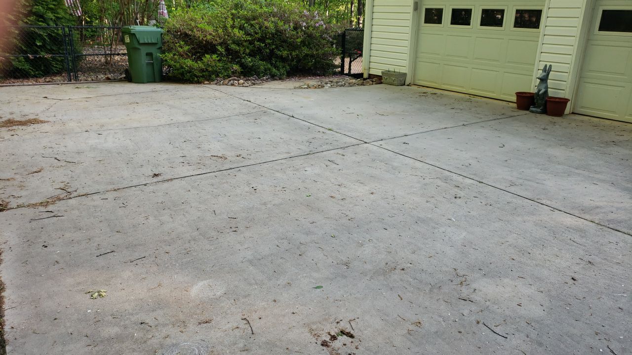 House Wash using cleaner by G&H Home Tech Pros LLC