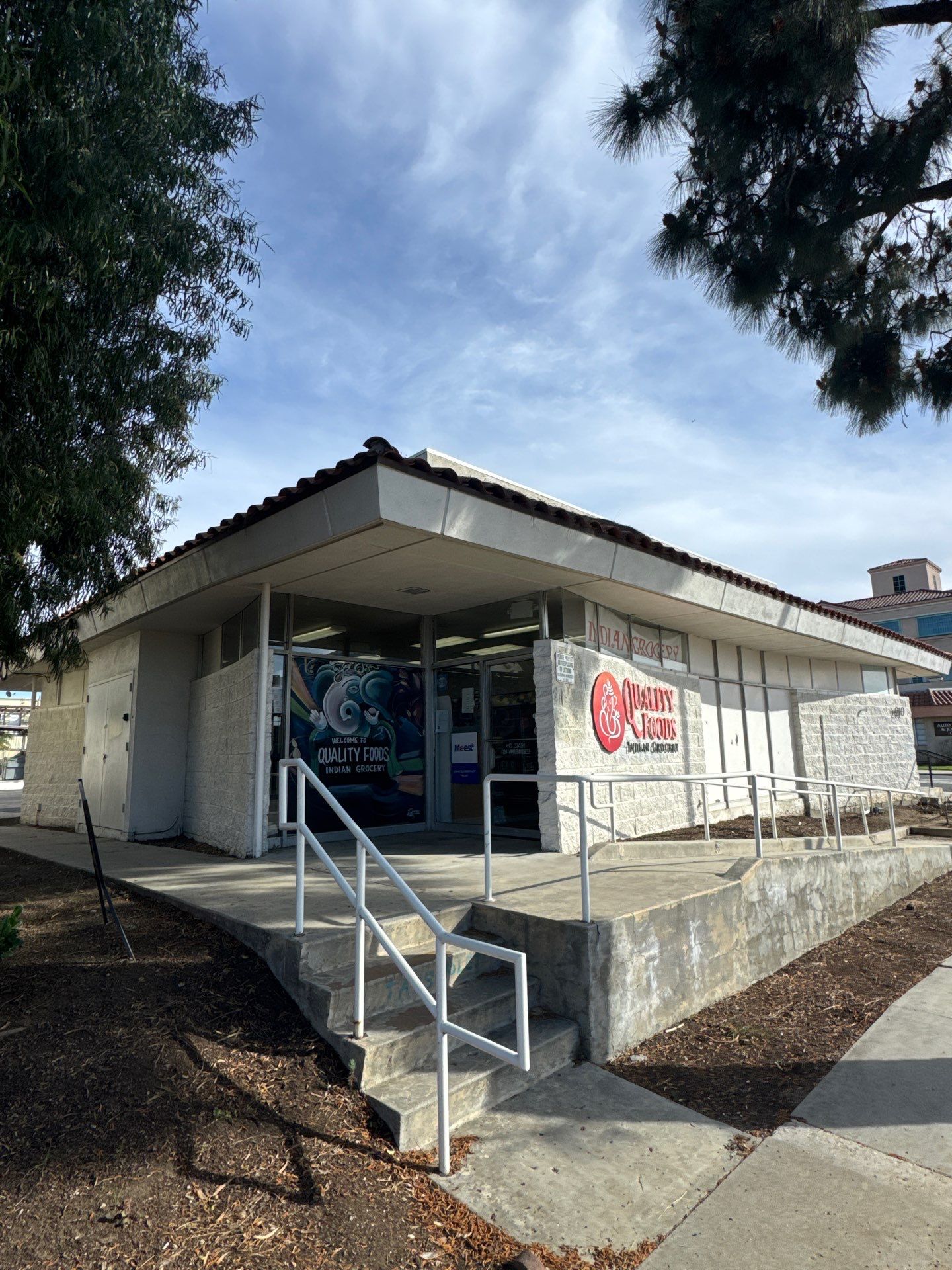 Manuels Exterior Commercial  by Asis Painting Inc 