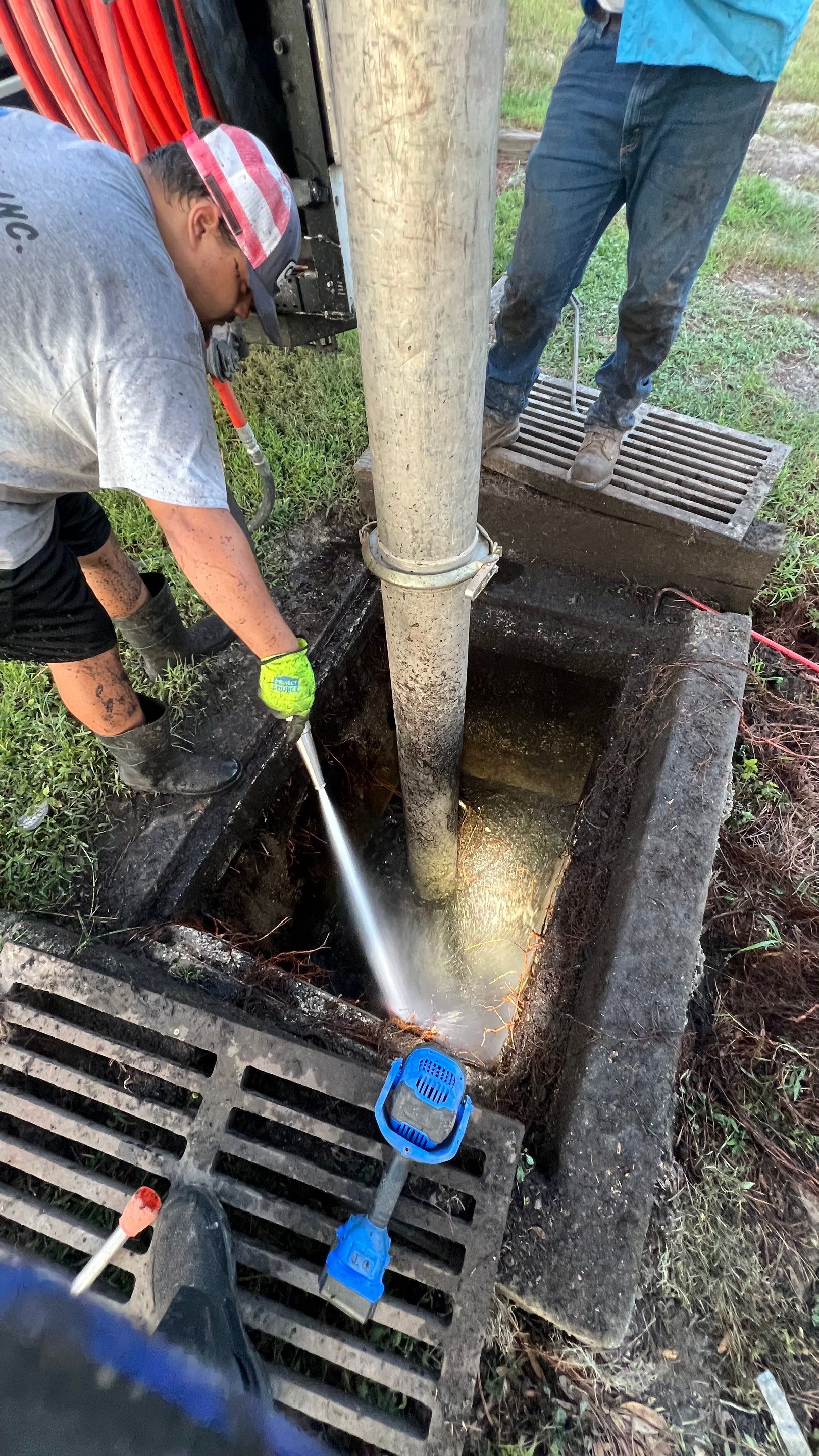 Apartment Complex Storm Water System Cleaning and Maintenance by APS Power & Water