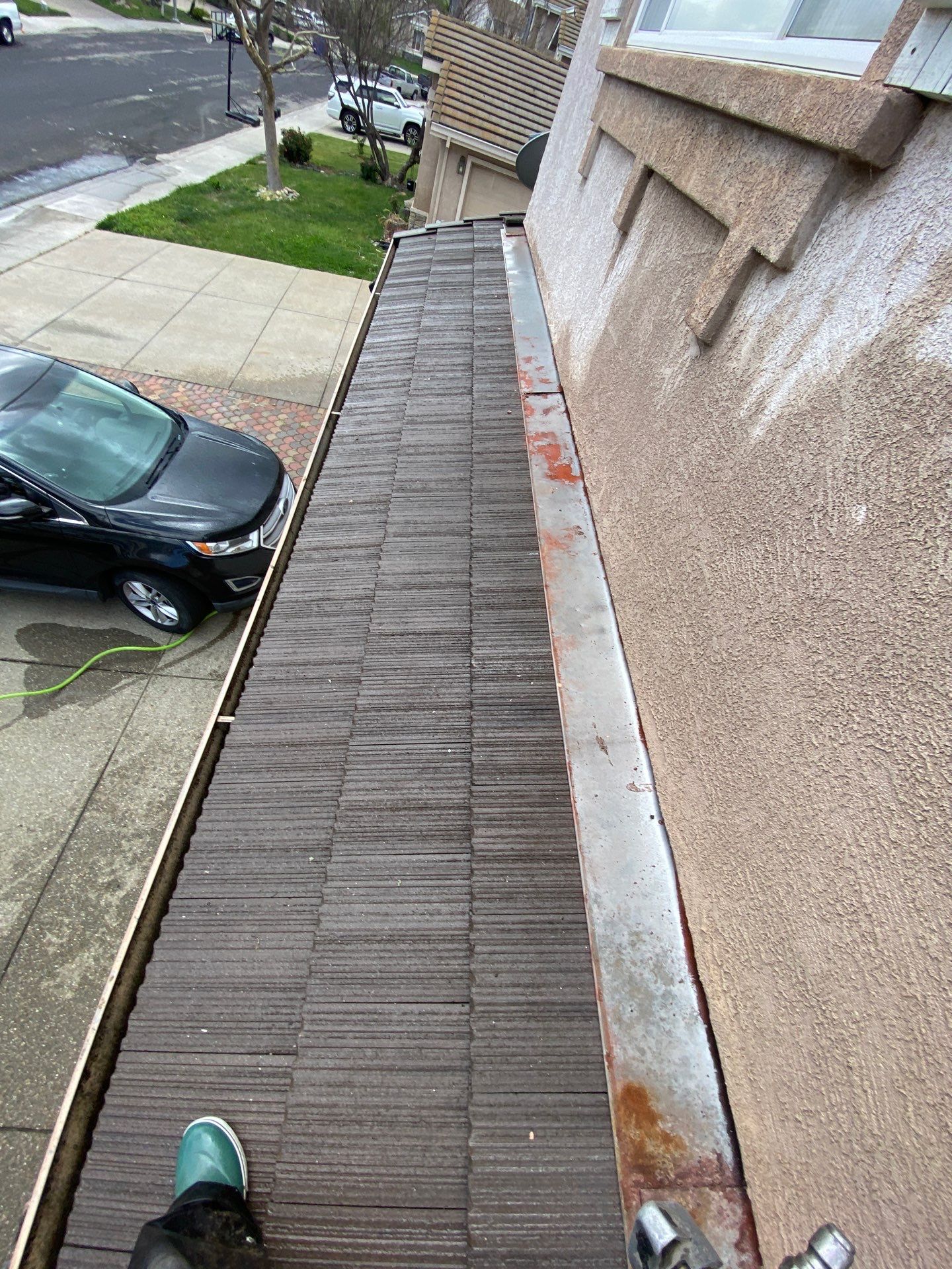 Moss Removal by Top Elevation