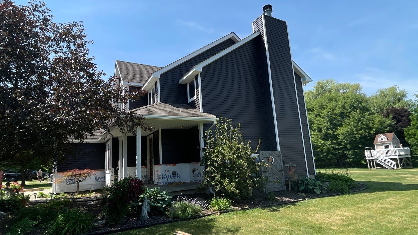 Siding Replacement using Certainteed Restoration Classic D4 by 180 Contractors
