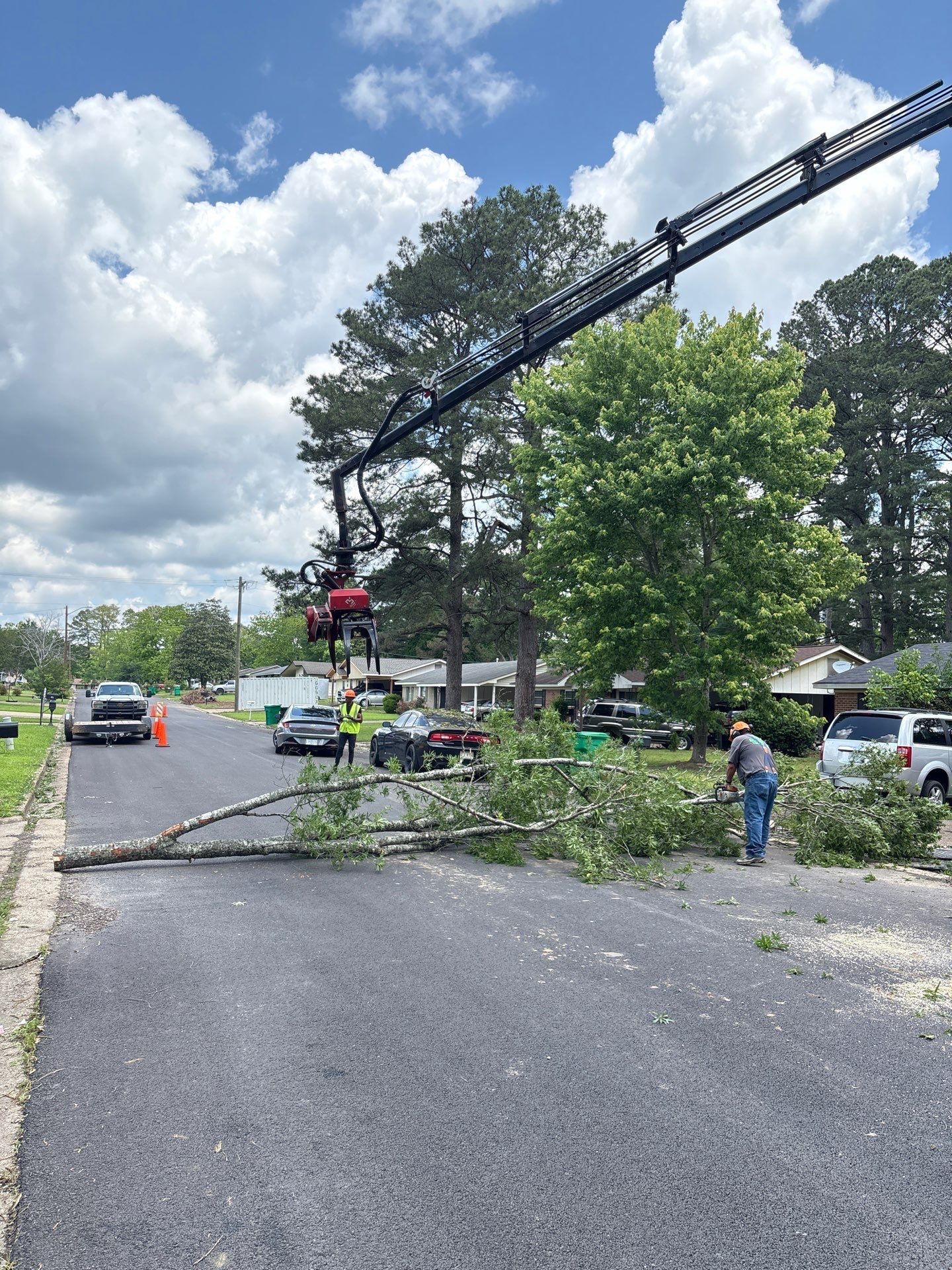 Disaster Relief Using 100-Ton Crane and DinoLift by American Arbor