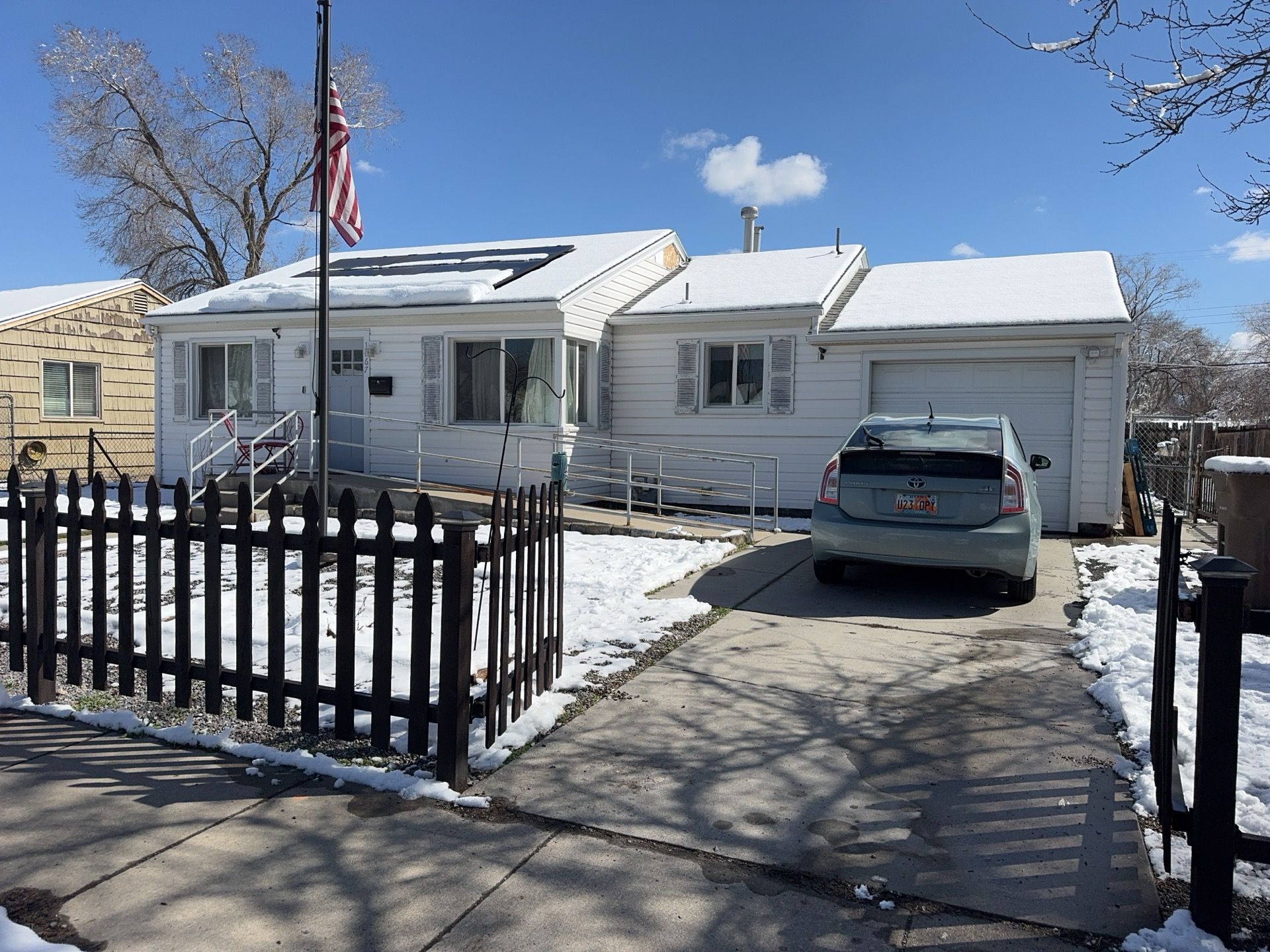 Salt Lake Area | Hardie Multi-Texture Upgrade | Arctic White Trim by Ideal Siding Utah