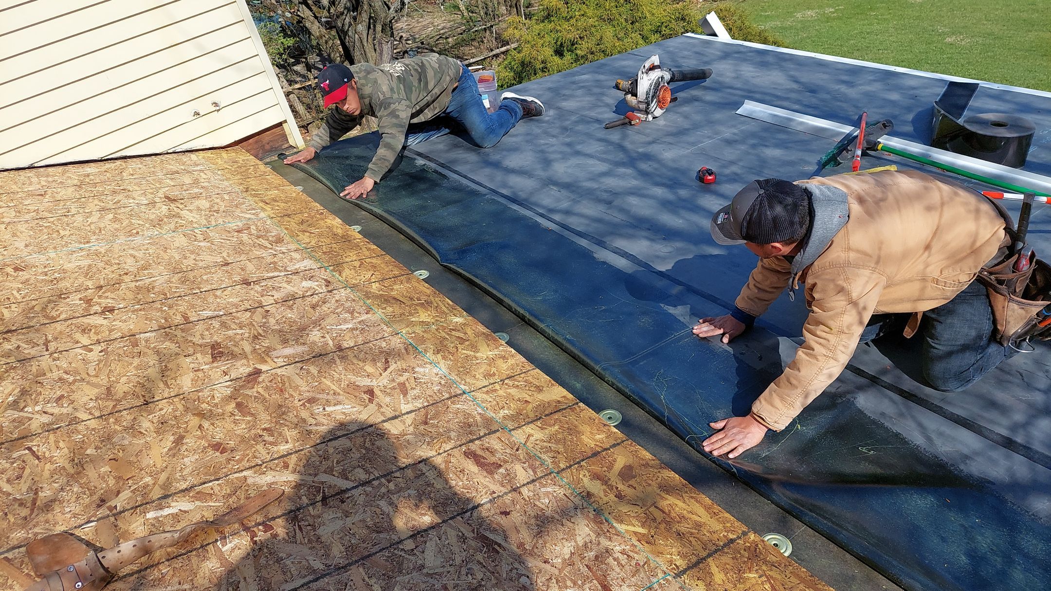 Black Shadow & Rubber by Tamlin Roofing