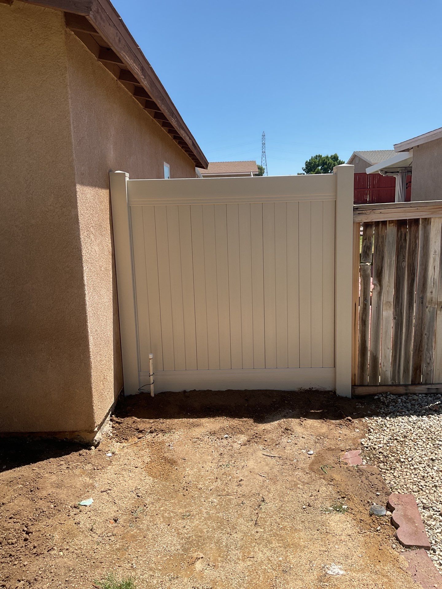 Fence Installation using Vinyl by Fence Guys Inc. 