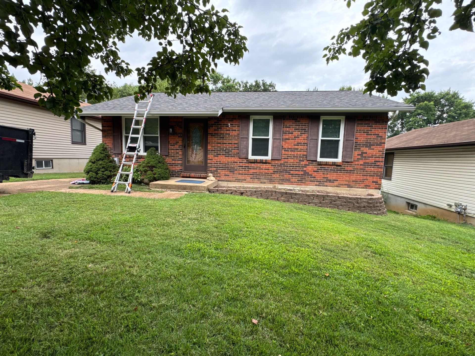 Project in St Louis - Peppercorn by Cloverfield Roofing & Construction