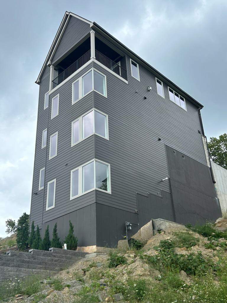 Redknot/980 Walnut by Pella Windows & Doors