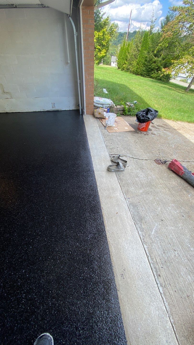 Carbon Garage Floor by Floors in a Day, Inc