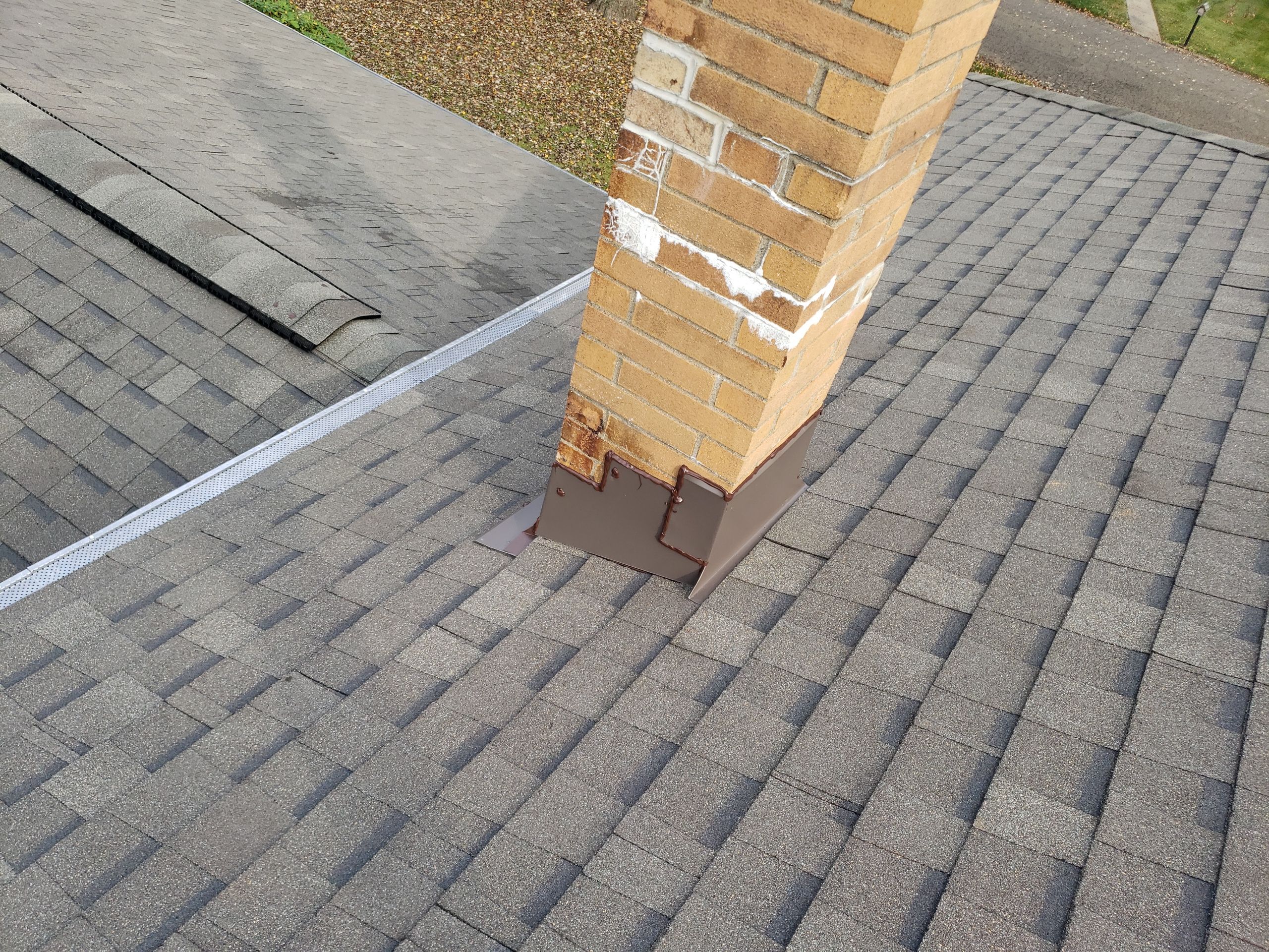 ATLAS PINNACLE COLOR: PRISTINE SCOTCHGARD WEATHERED DRIP EDGE: MUSKET BROWN by Eagle Eye Roofing