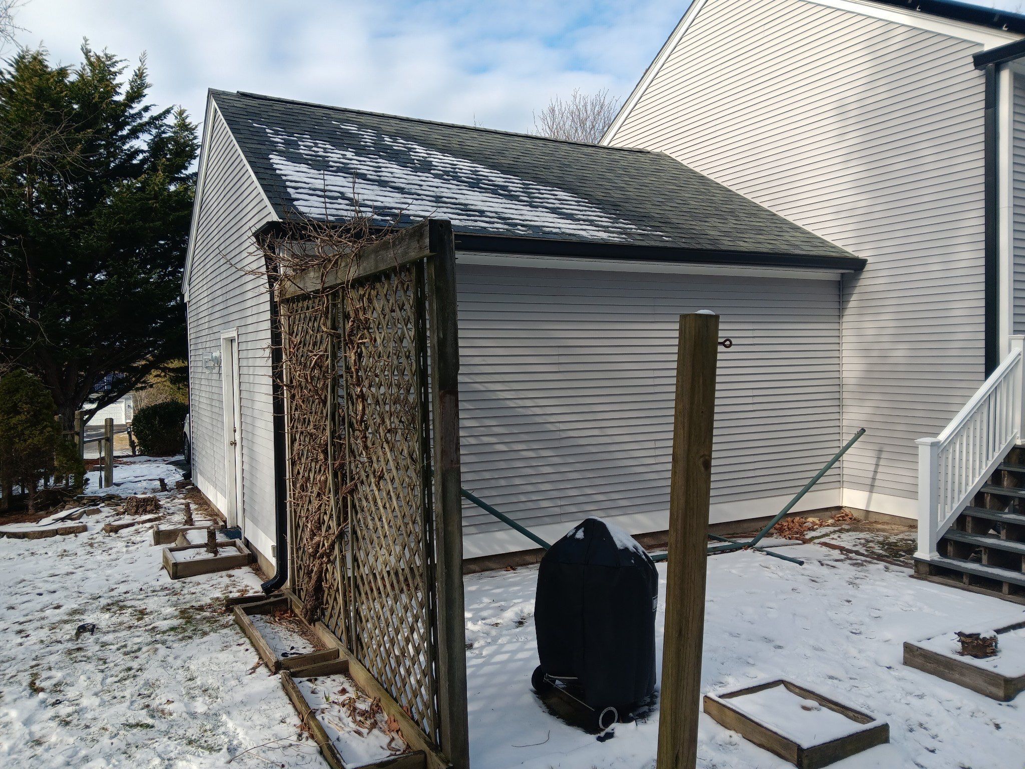 6" K-Style Aluminum Gutters and 3x4 Downspouts in Plymouth, MA by Gutter Pro Enterprises