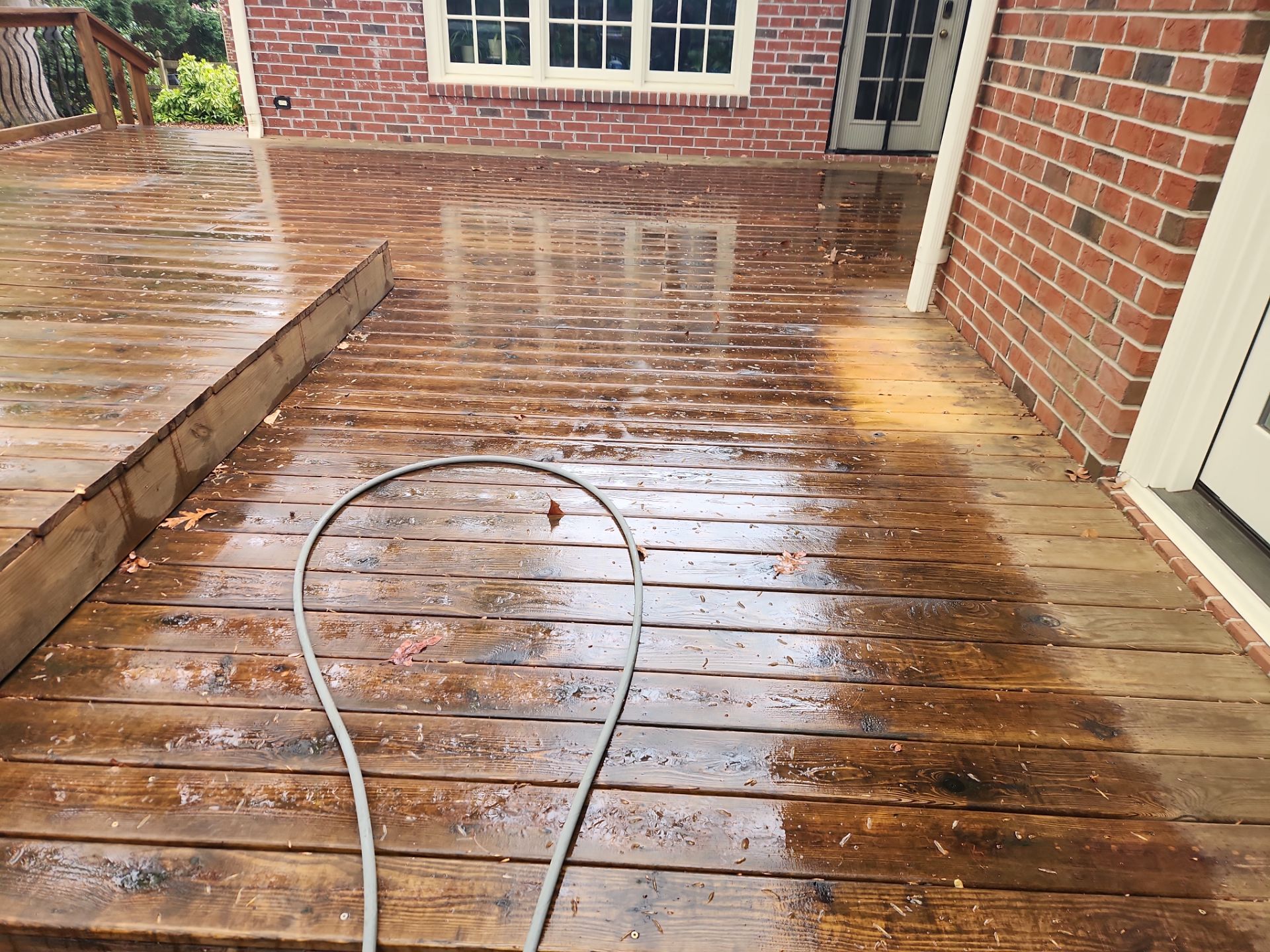 Weathered Deck using AcryFin by DuraSeal