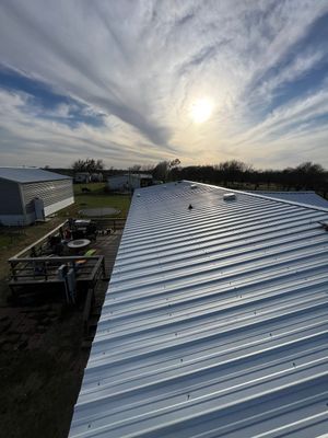 Rio Vista, Tx - Metal Roof & Gutter Installation