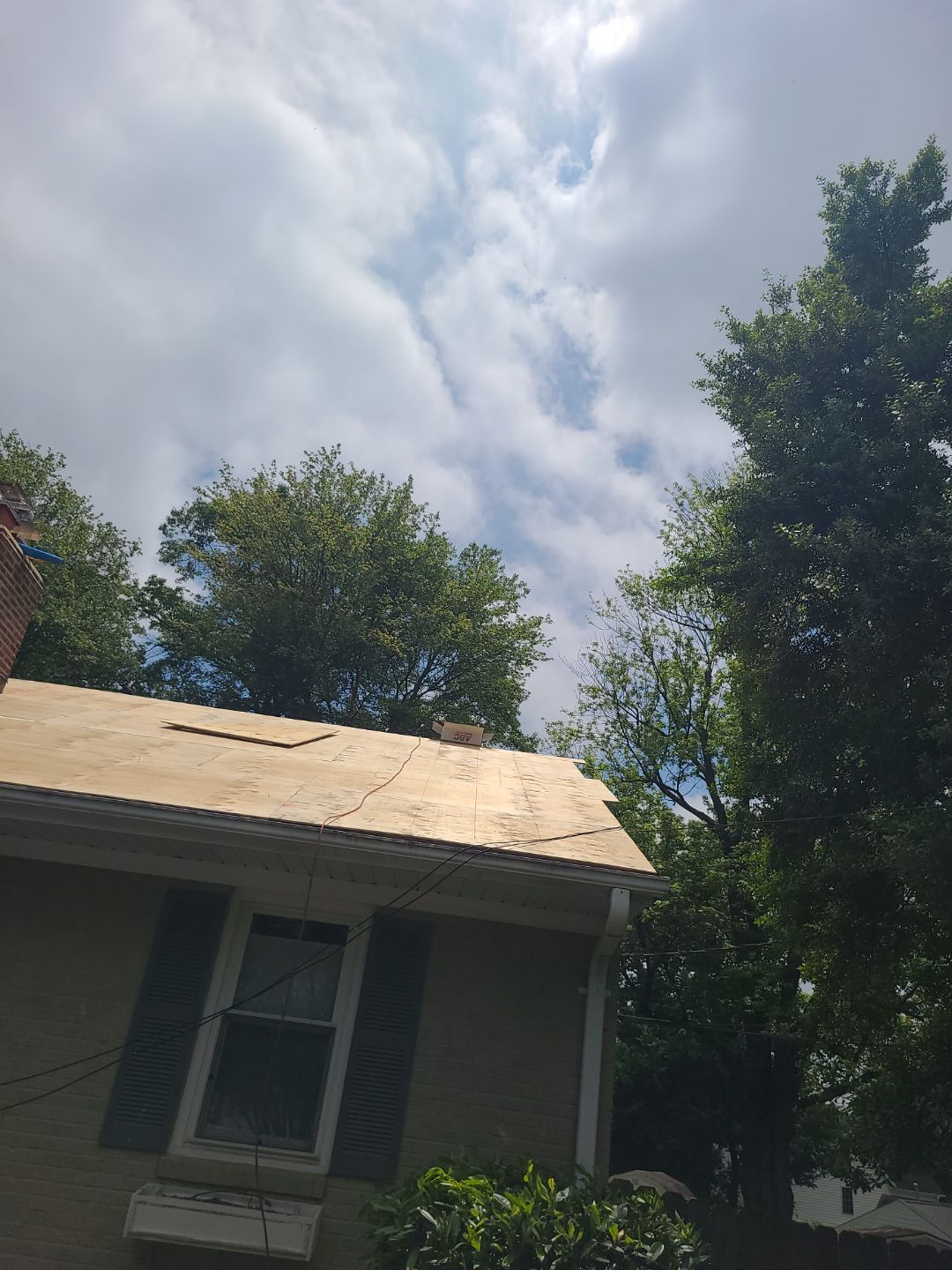 Arlington: CertainTeed Landmark Pro Designer Shingles in Max Def Pewter by RM Banning, Inc.