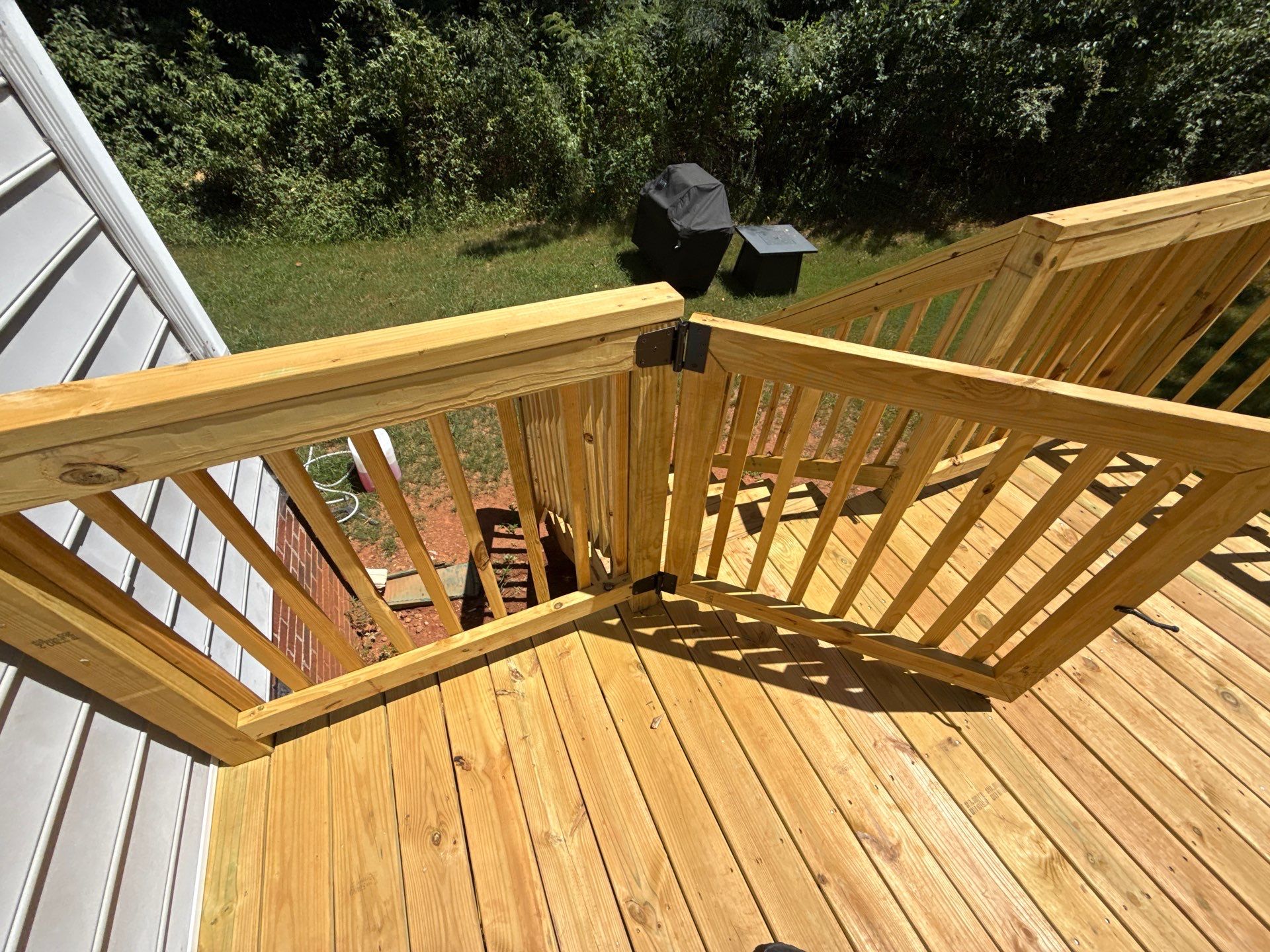 Wood Deck using Wood Sealant by DuraSeal
