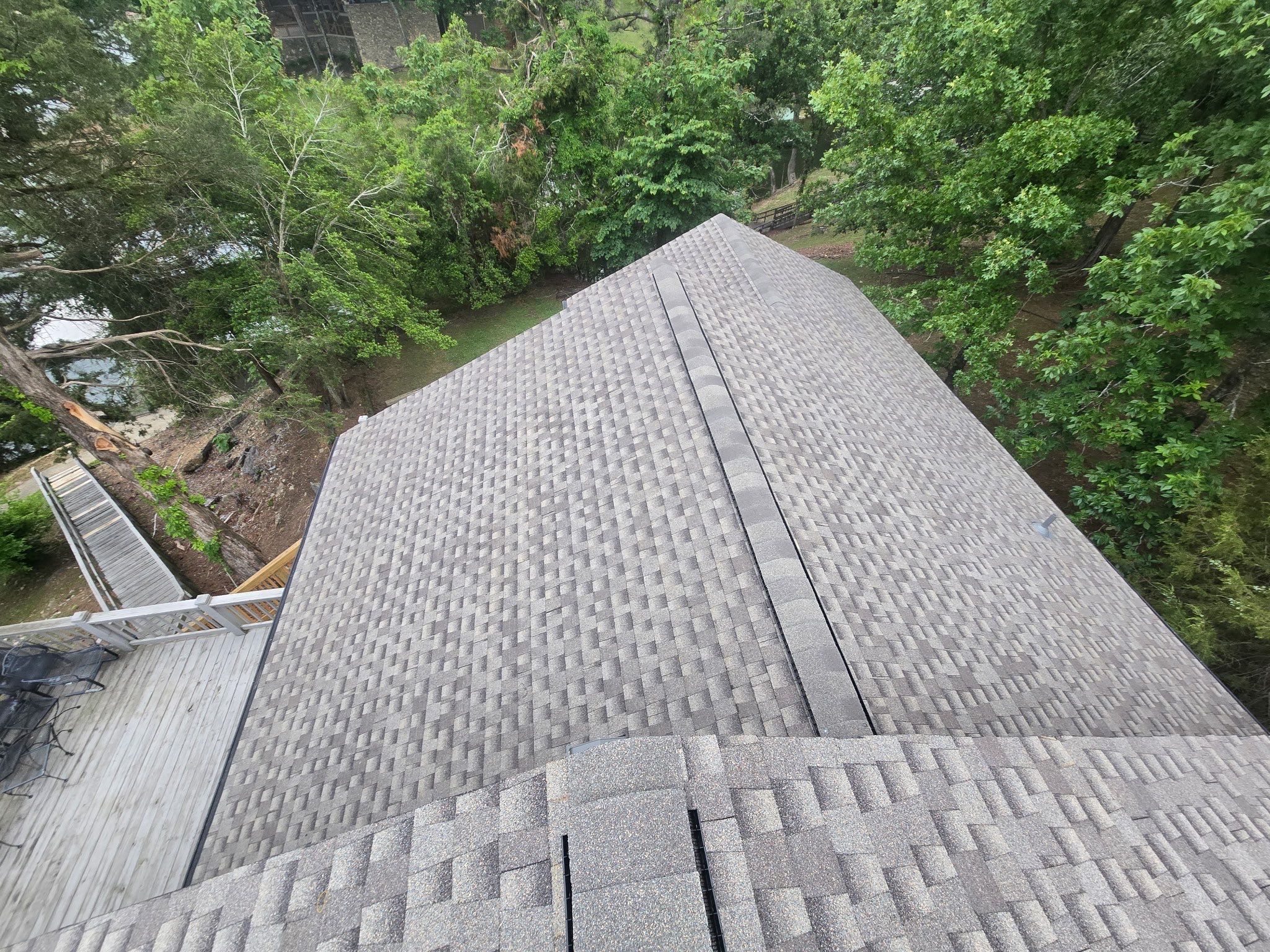 GAF Timberline HDZ Roof Replacement and Skylight Installation in Counce by Revival Roofing Services